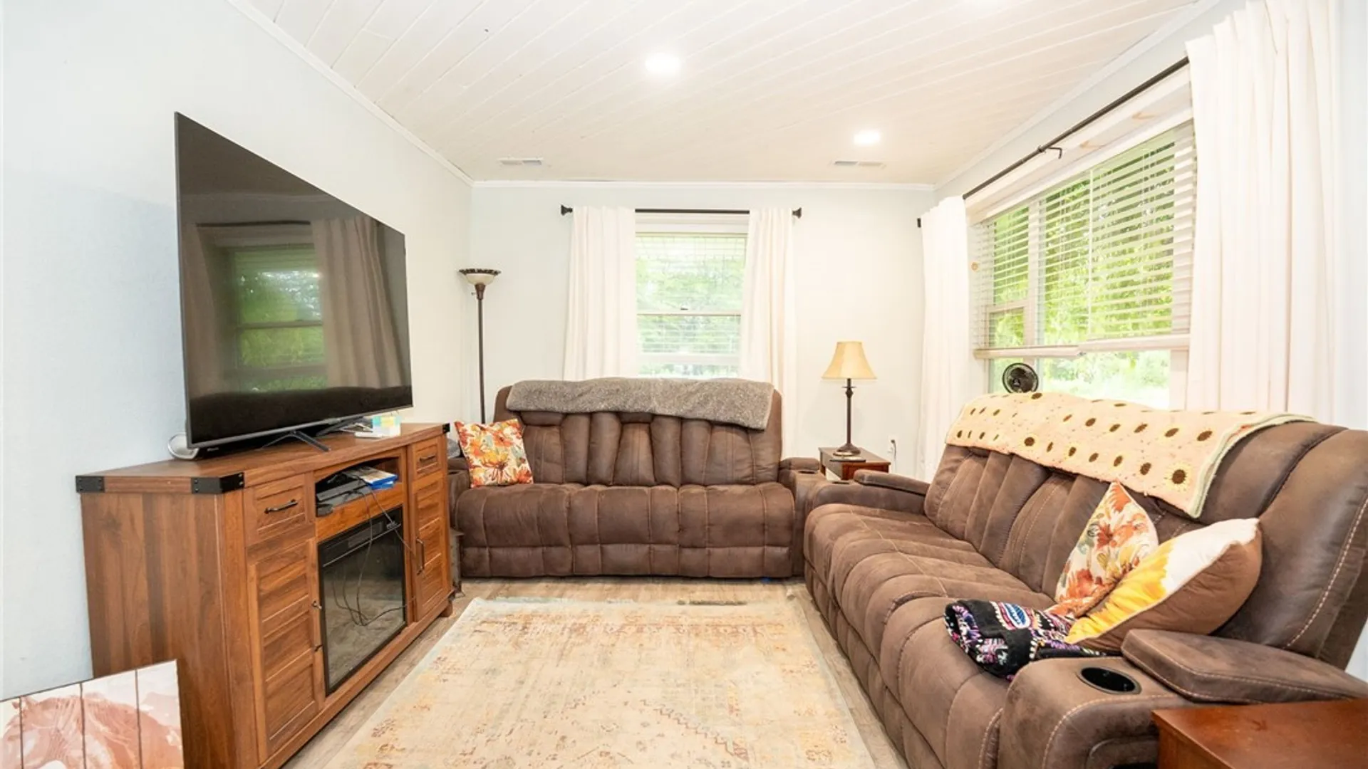 Property at 487 Kennedy Avenue, Evans, NY 14006 15