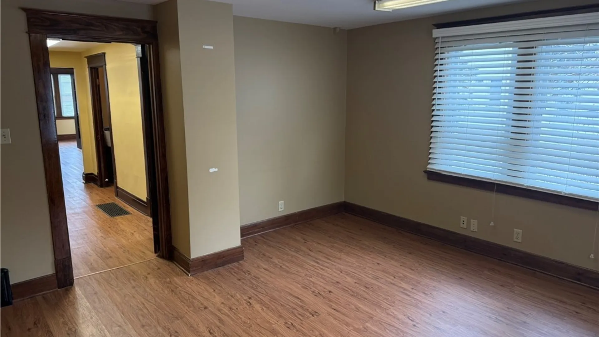 Property at 3686 Seneca Street, West Seneca, NY 14224 15