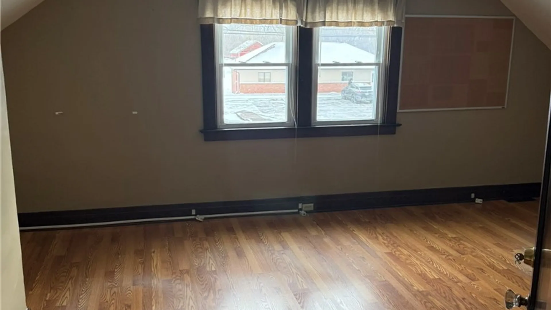 Property at 3686 Seneca Street, West Seneca, NY 14224 18