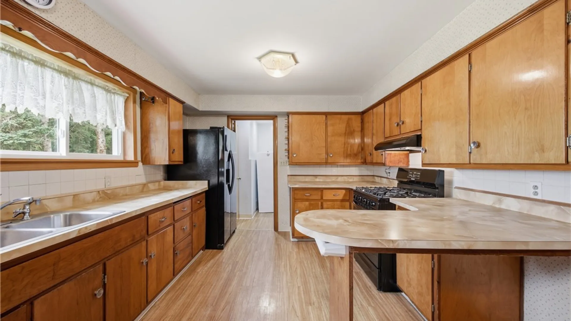 Property at 2000 Vermont Street, Brant, NY 14111 3