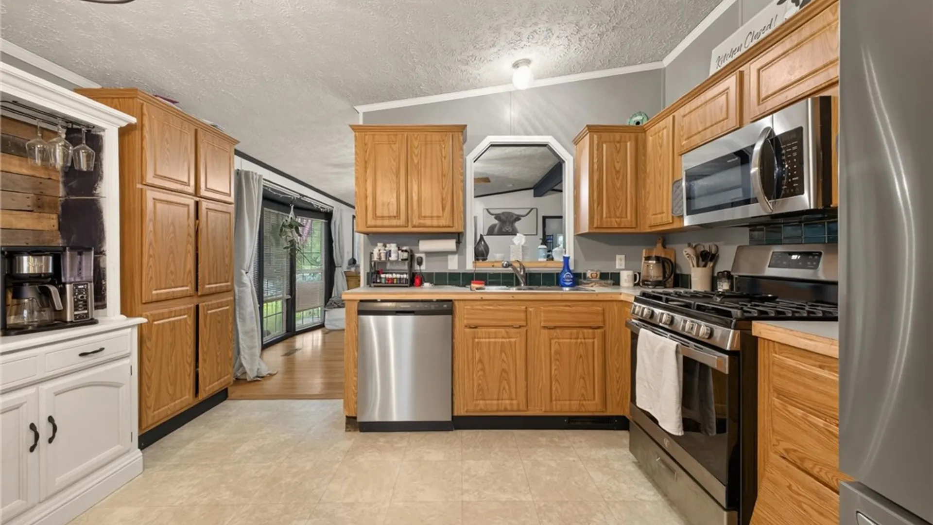 Property at 27 Morgans Run, Manchester, NY 14432 8