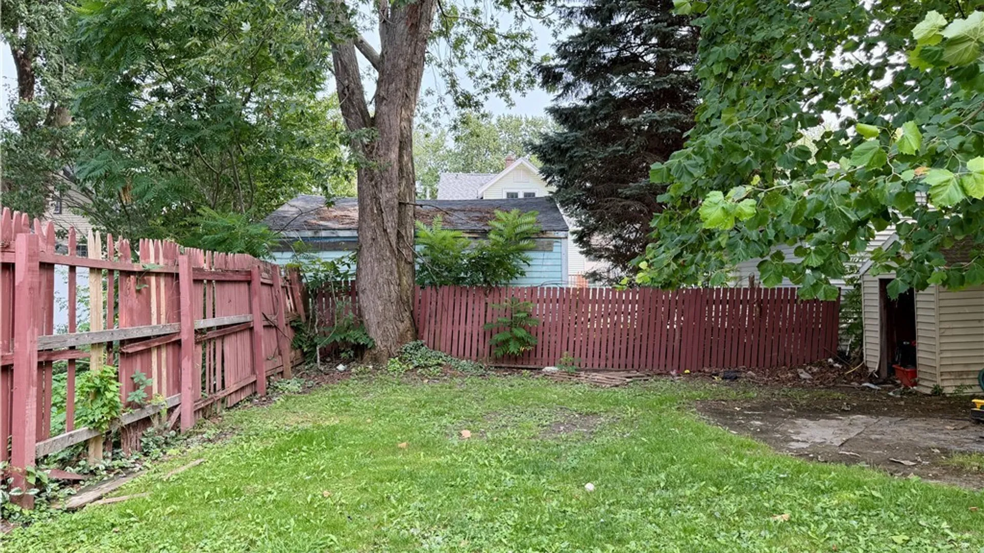 Property at 31 Wildwood Place, Buffalo, NY 14210 27