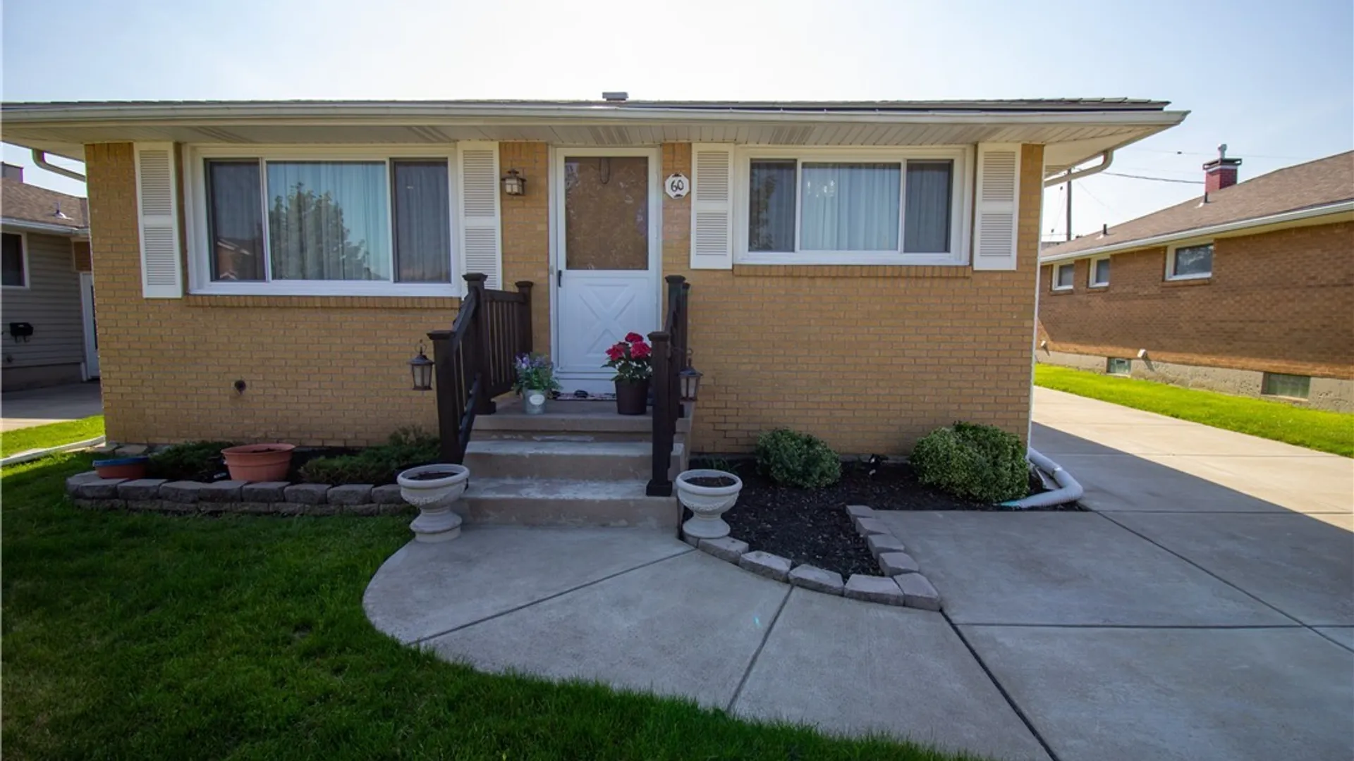 Property at 60 Joanne Lane, Cheektowaga, NY 14227 3