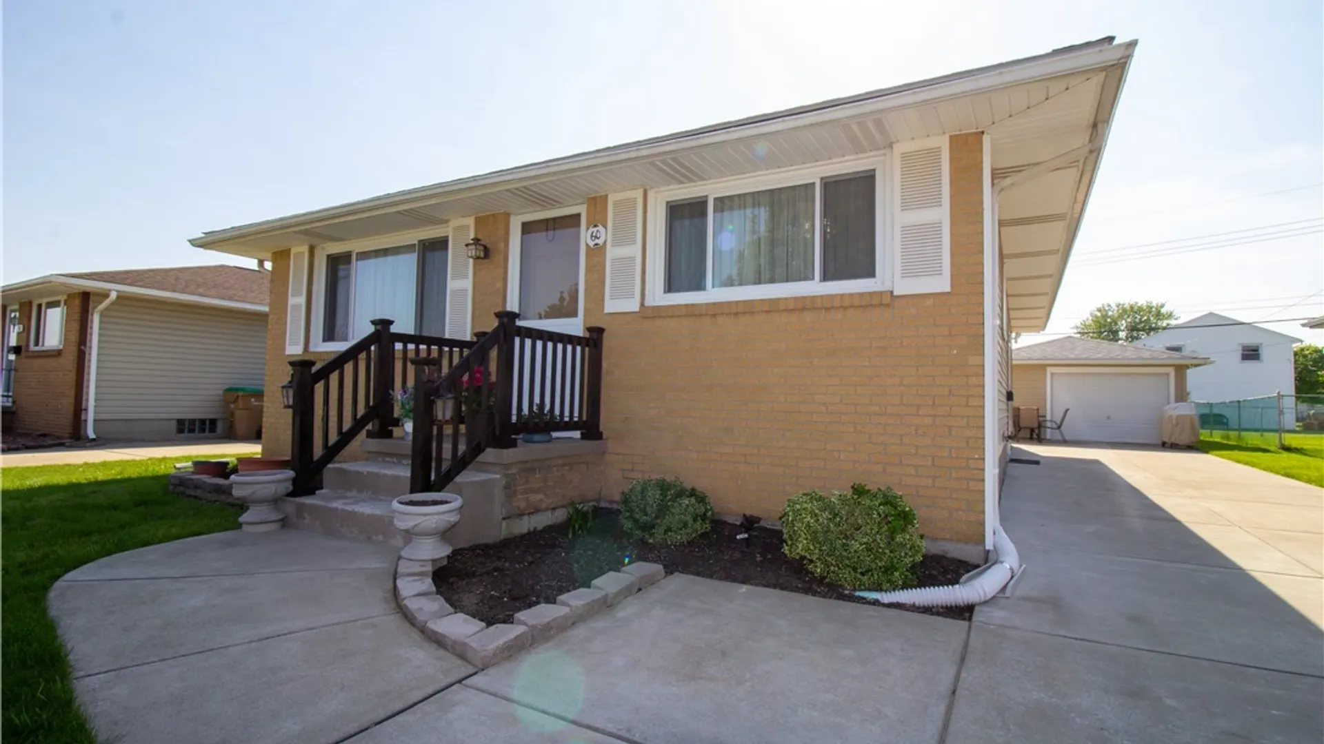 Property at 60 Joanne Lane, Cheektowaga, NY 14227 4