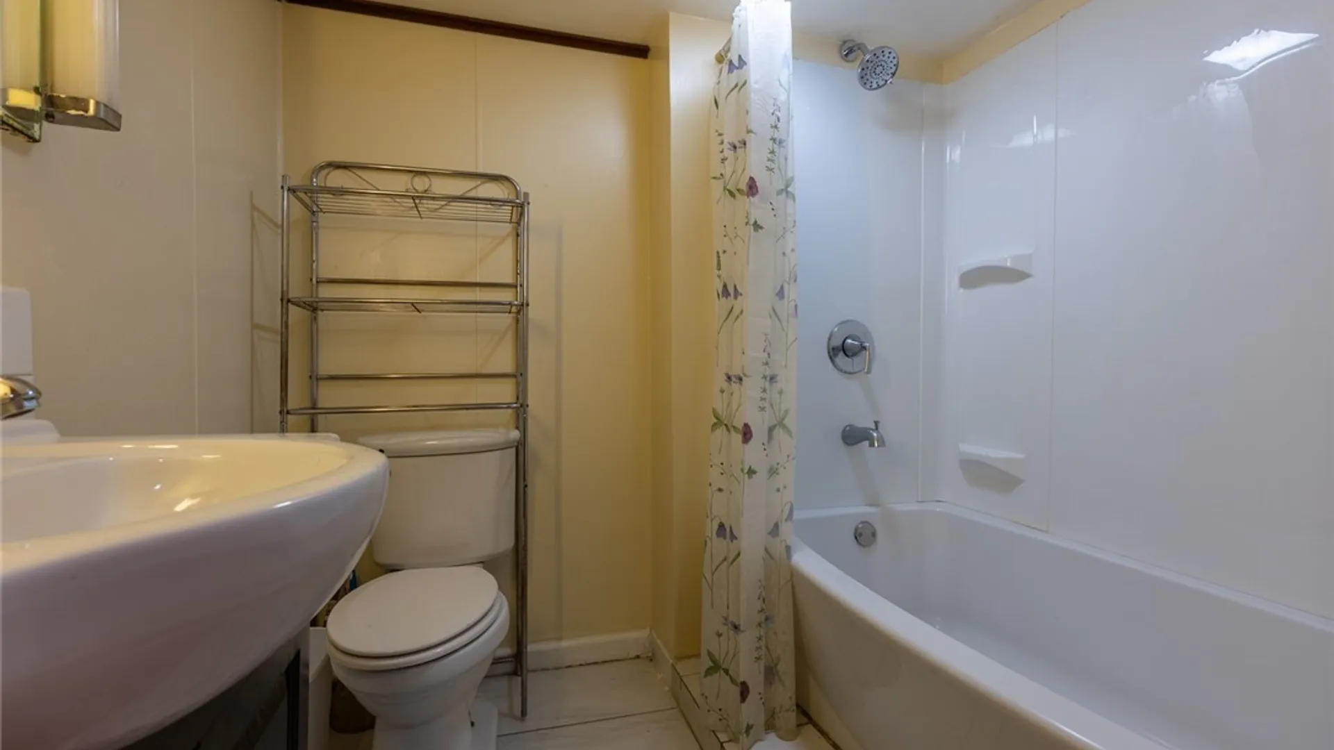Property at 143 Norris Avenue, Lancaster, NY 14086 37