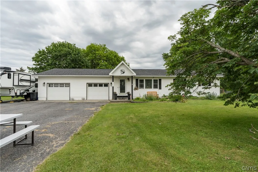 Property at 26754 County Route 32, Le Ray, NY 13637