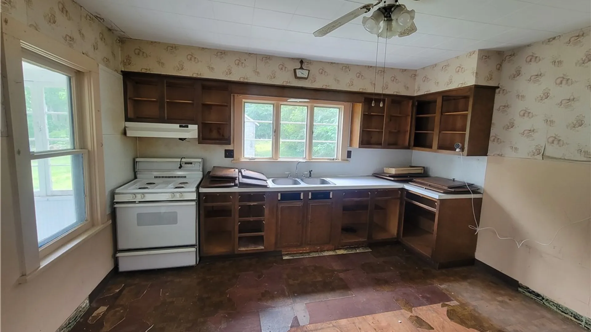 Property at 153 Lakeview Avenue, Busti, NY 14750 6