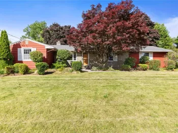 Property at 15 Drumlins Terrace, DeWitt, NY 13224