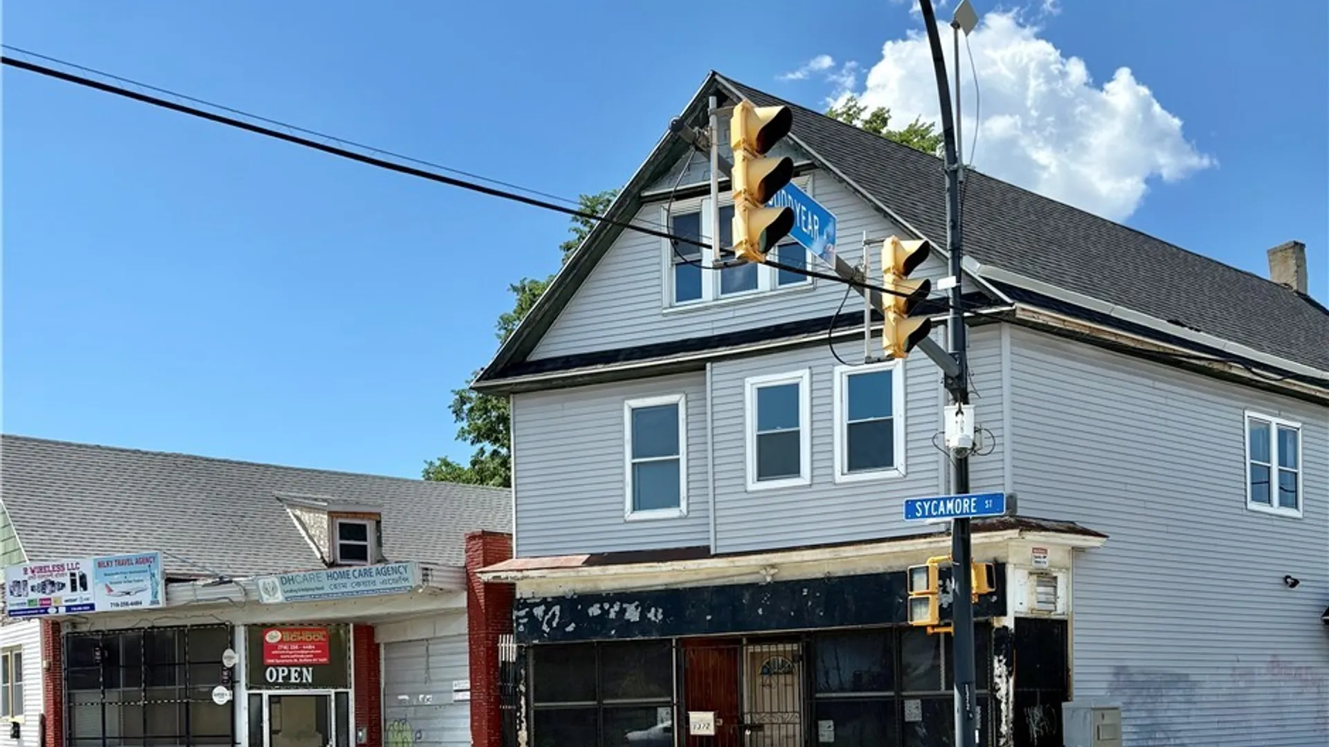 Property at 1368 Sycamore Street, Buffalo, NY 14211 4