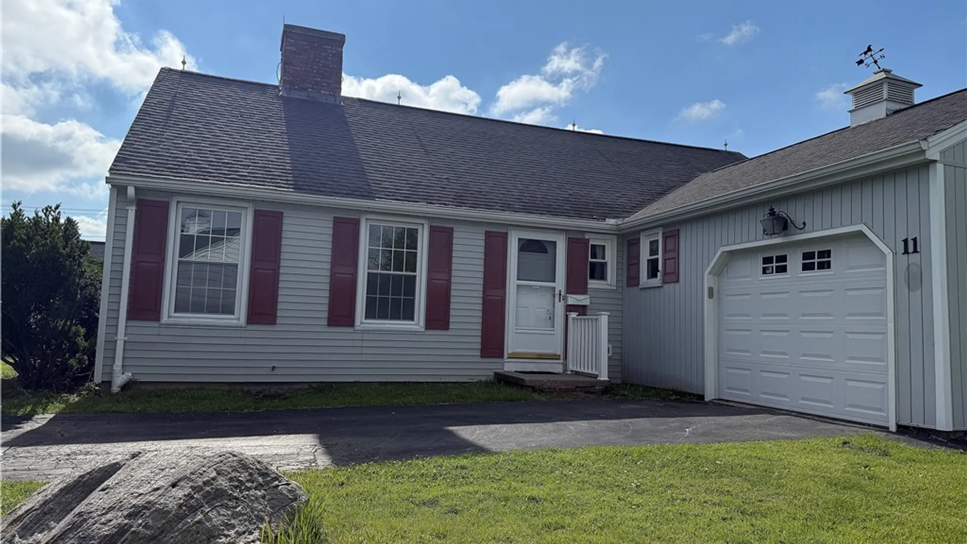 Property at 11 Copley, Amherst, NY 14221 3