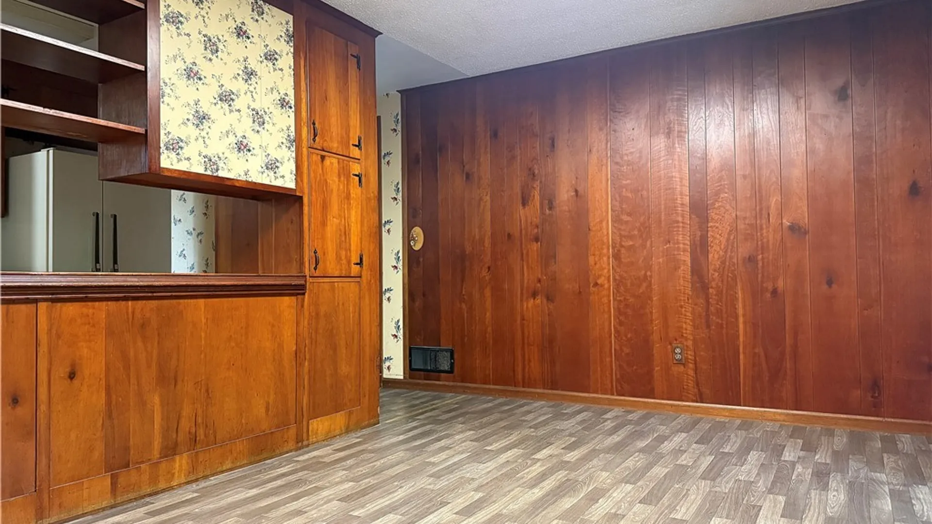 Property at 11 Copley, Amherst, NY 14221 11