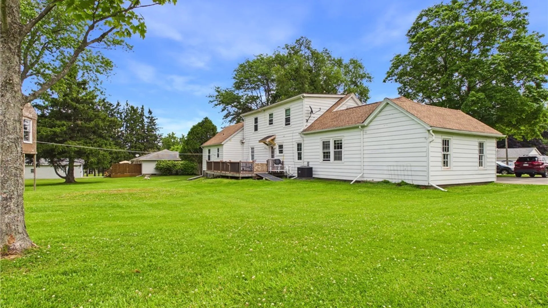 Property at 40 E Chautauqua Street, Chautauqua, NY 14757 38