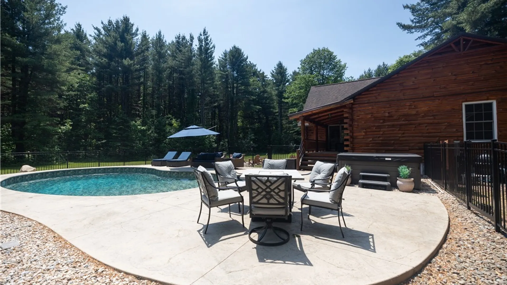 Property at 37 Hilltop Lane, Volney, NY 13069 40