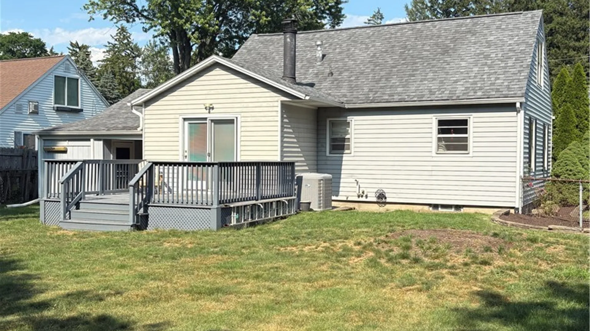 Property at 119 Rockland Drive, Clay, NY 13212 5