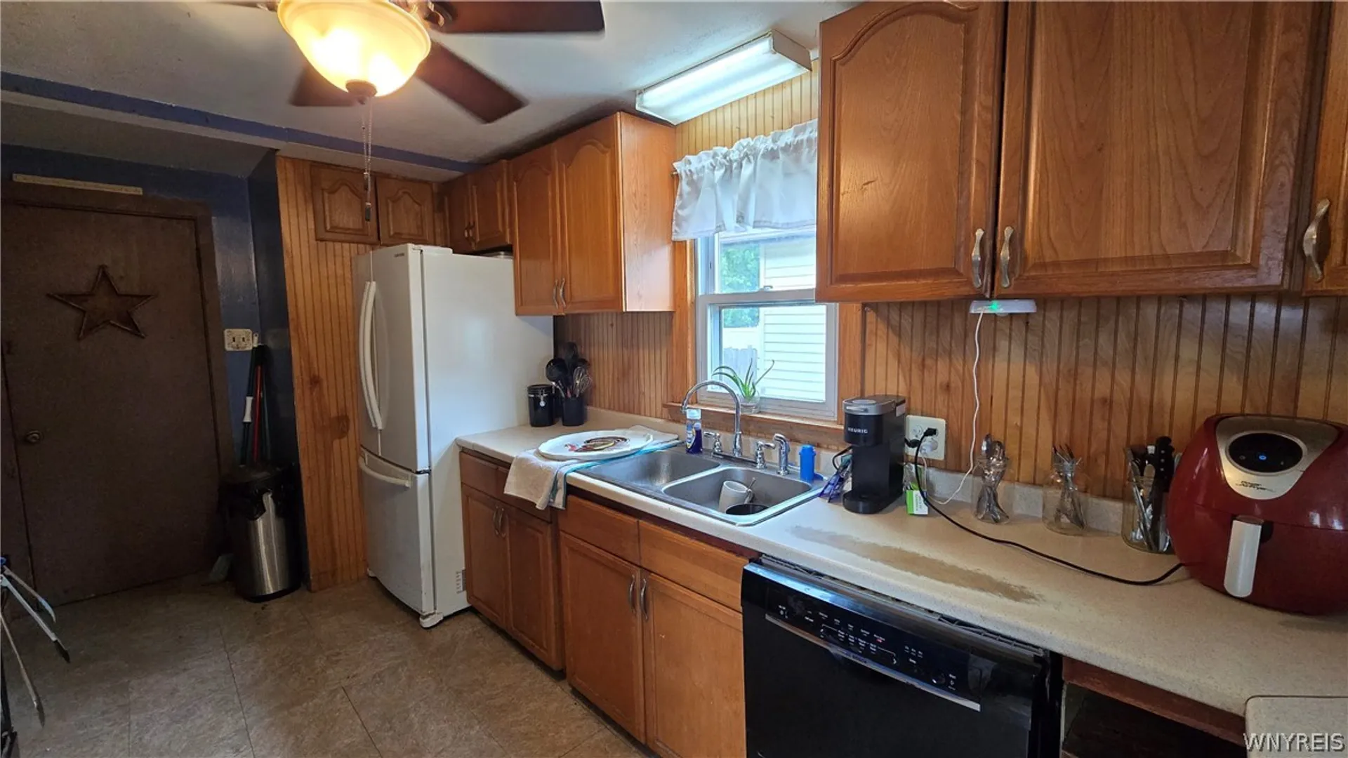 Property at 312 77th Street, Niagara Falls, NY 14304 10