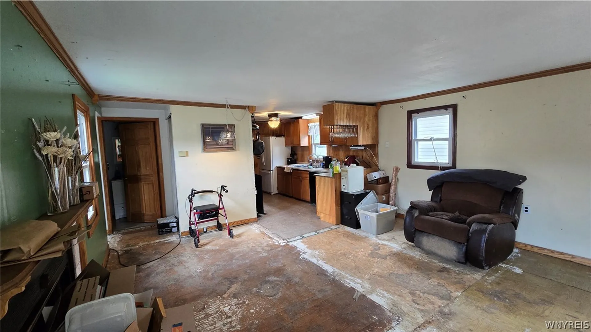 Property at 312 77th Street, Niagara Falls, NY 14304 7
