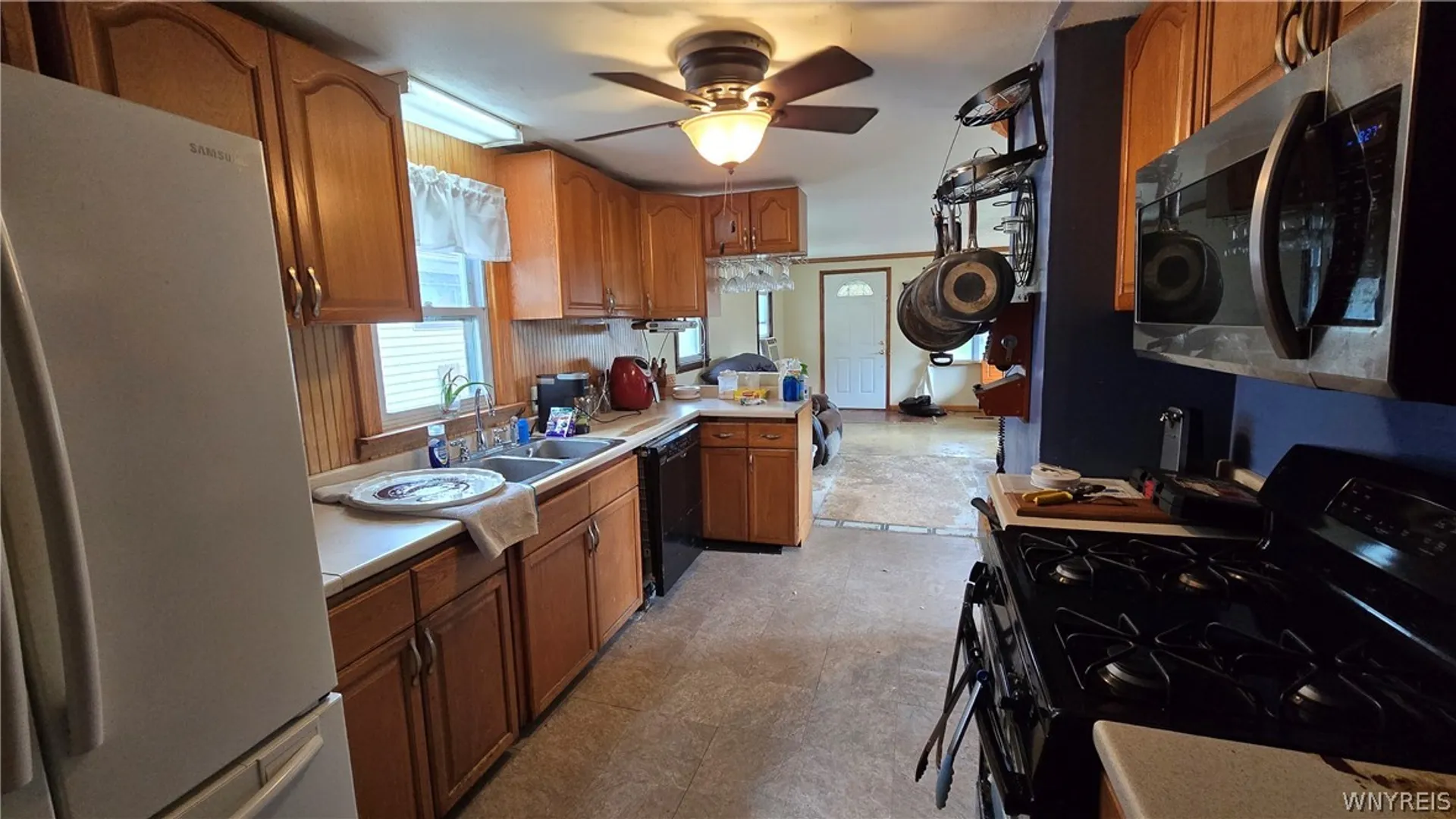 Property at 312 77th Street, Niagara Falls, NY 14304 8