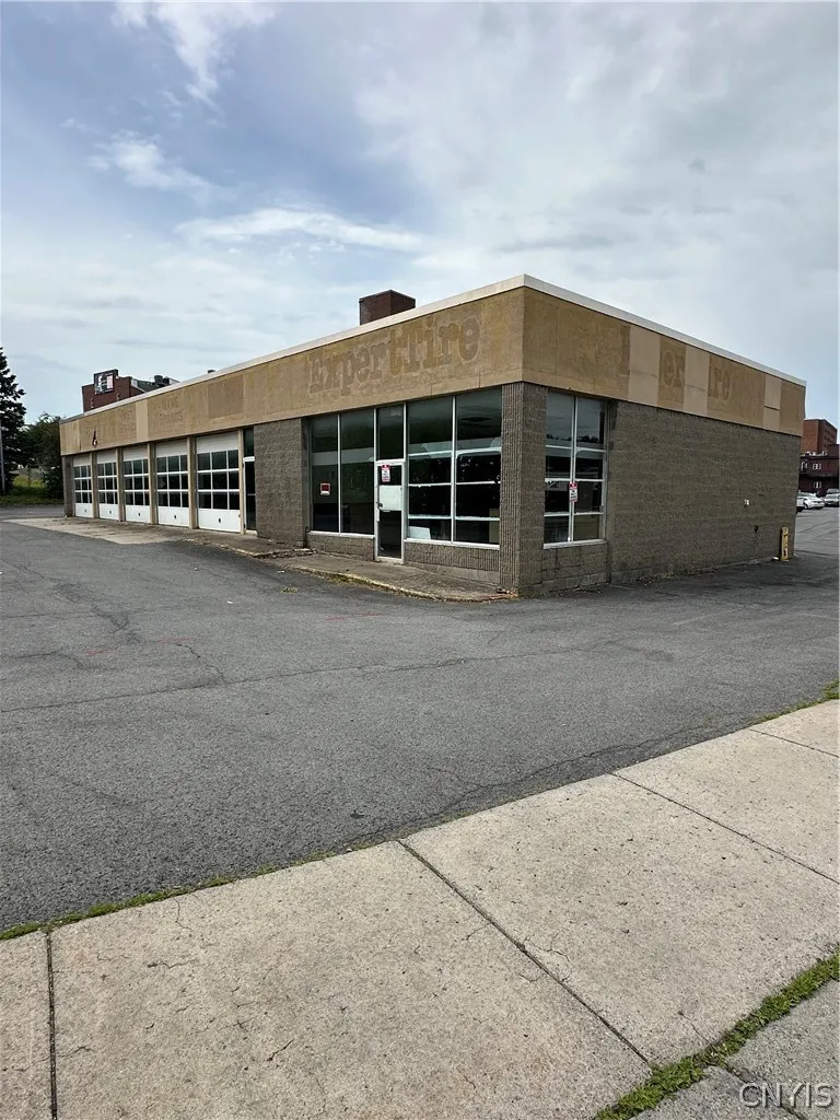 Property at 2 Dill Street, Auburn, NY 13021