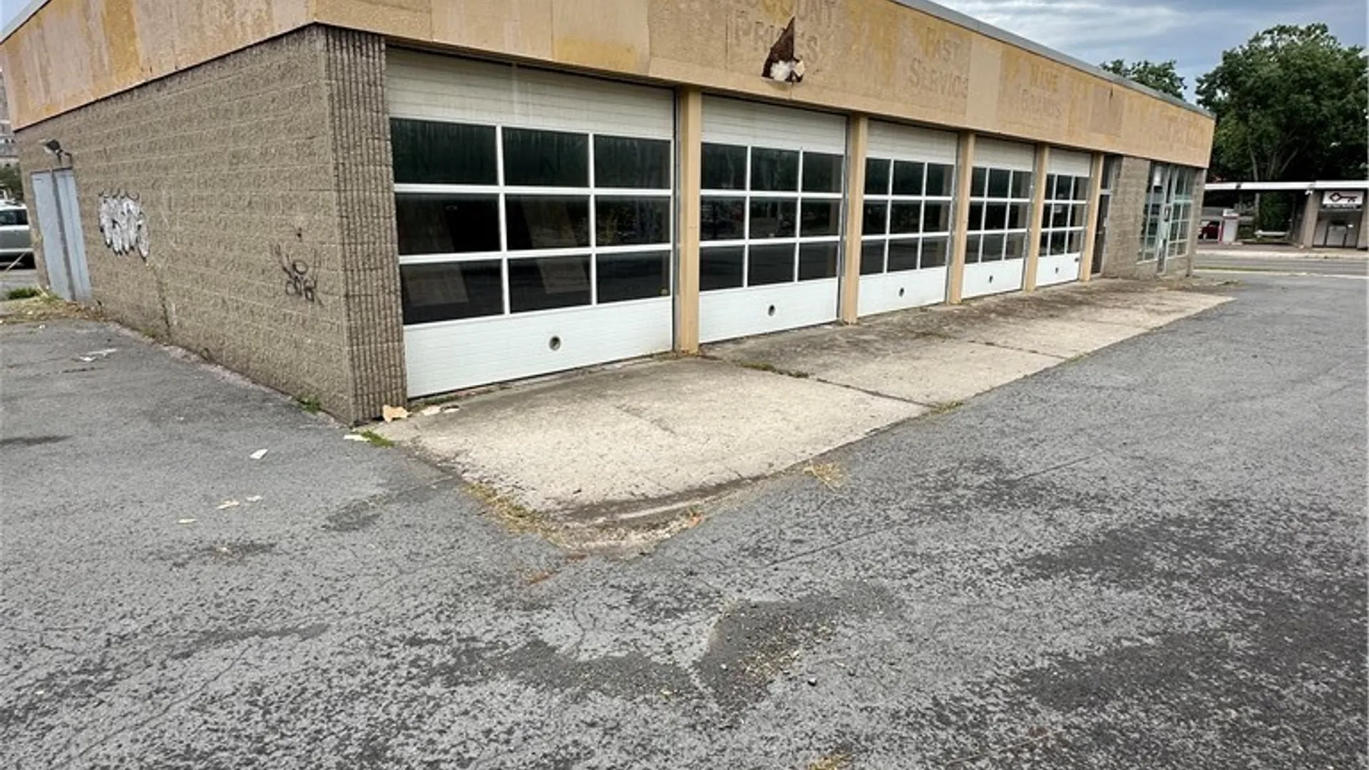 Property at 2 Dill Street, Auburn, NY 13021 4