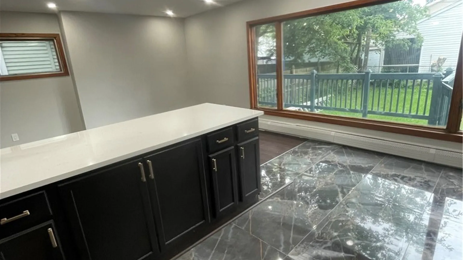 Property at 1275 Kenmore Ave Avenue, Tonawanda, NY 14217 11