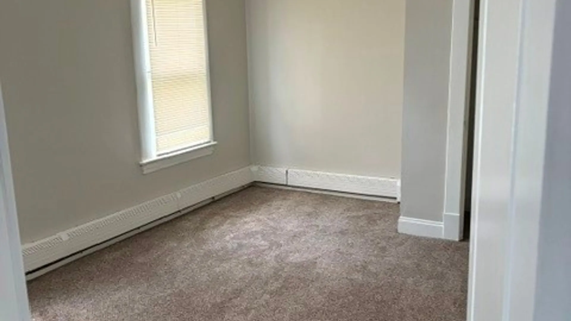 Property at 1275 Kenmore Ave Avenue, Tonawanda, NY 14217 35
