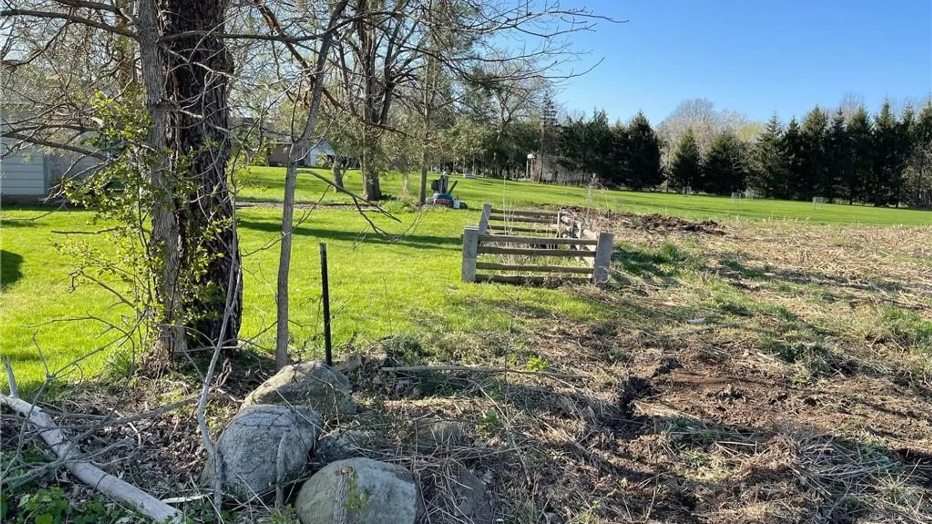 Property at 00 Division St, Palmyra, NY 14522 5