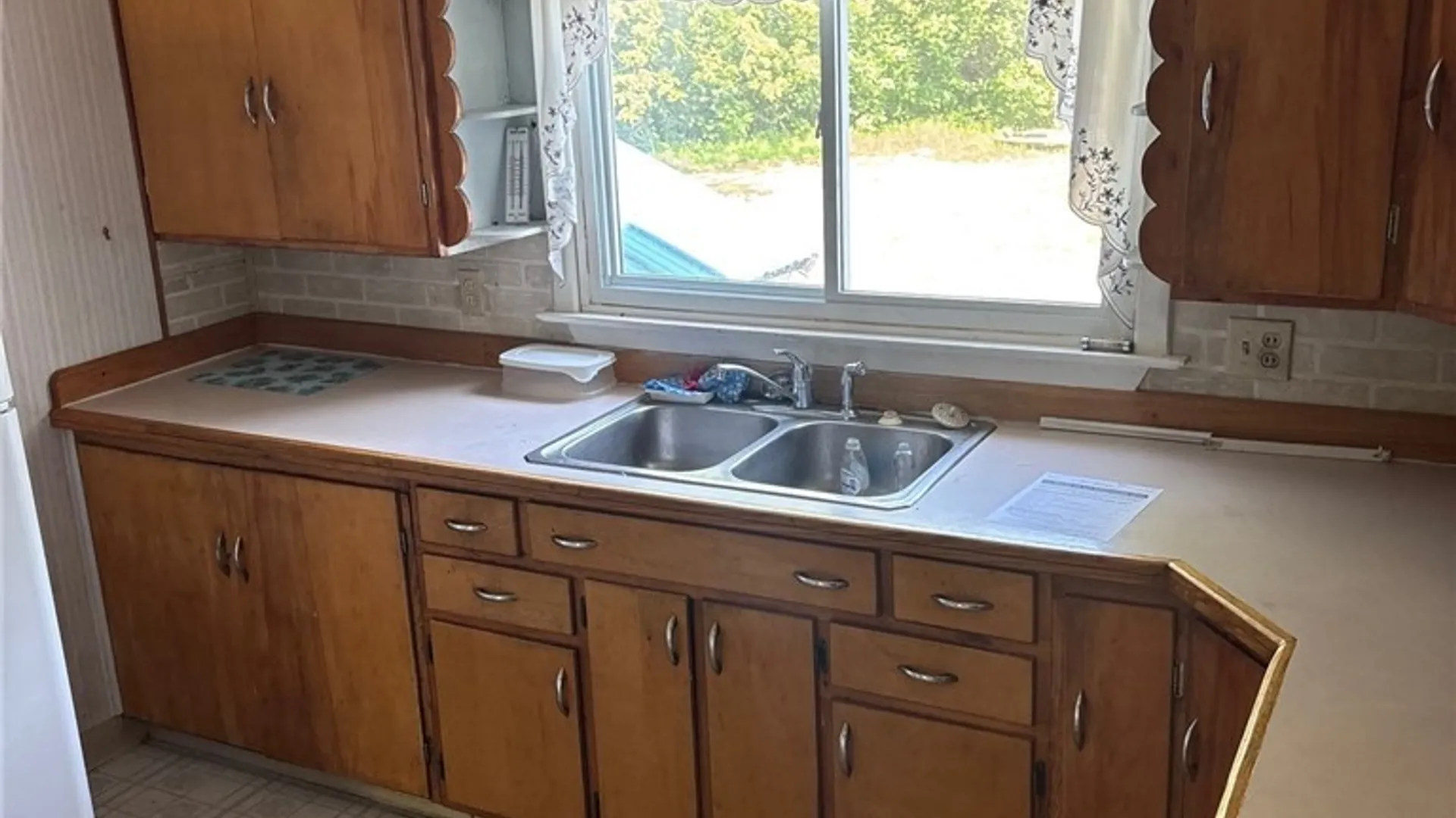 Property at 6815 Southwestern Boulevard, Hamburg, NY 14085 20