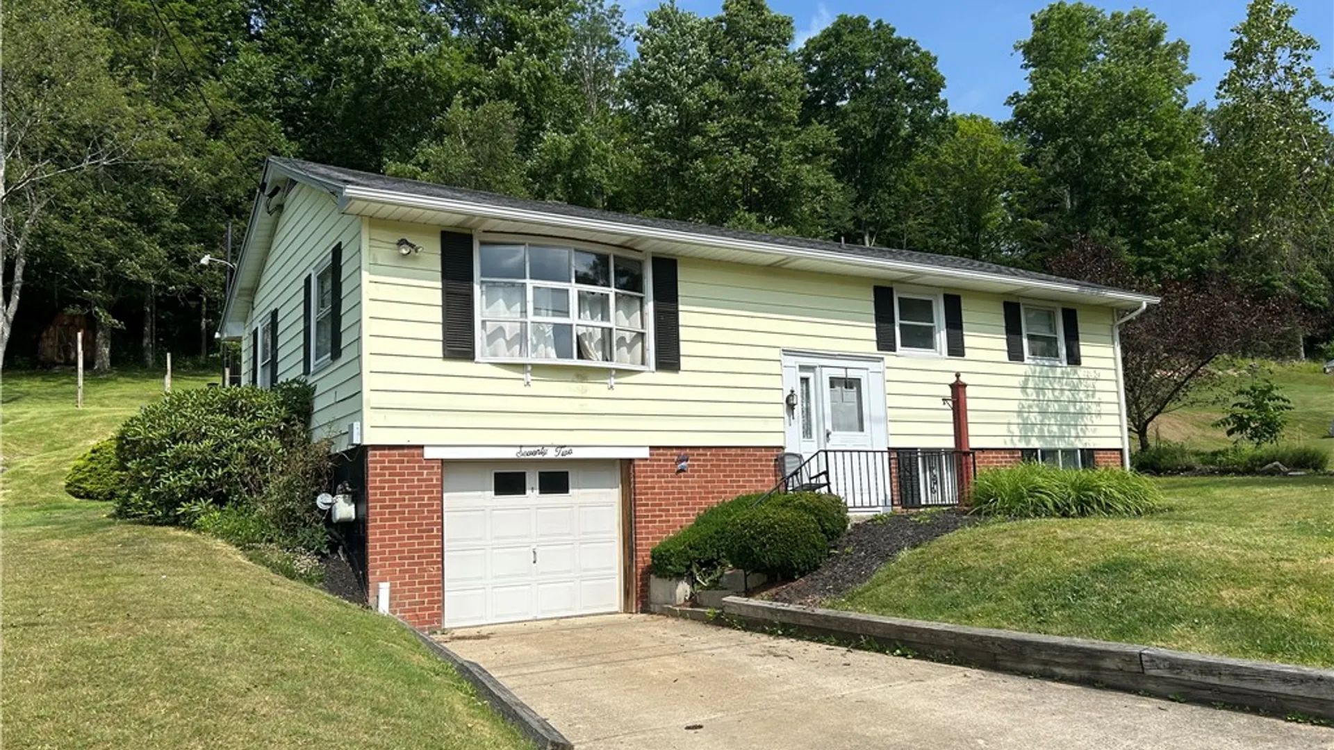Property at 72 Rodgar Lane, Bradford Town, PA 16701 3