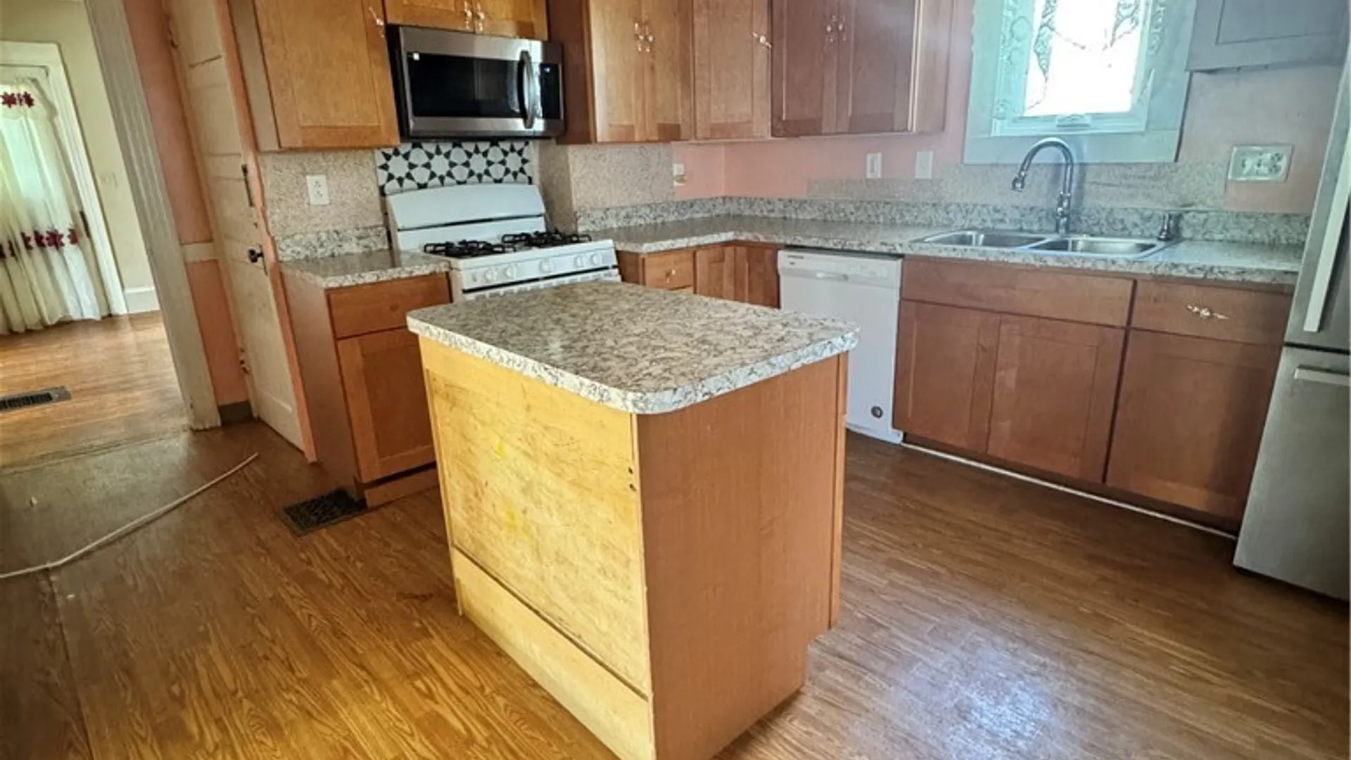 Property at 2331 Midland Avenue, Syracuse, NY 13205 7