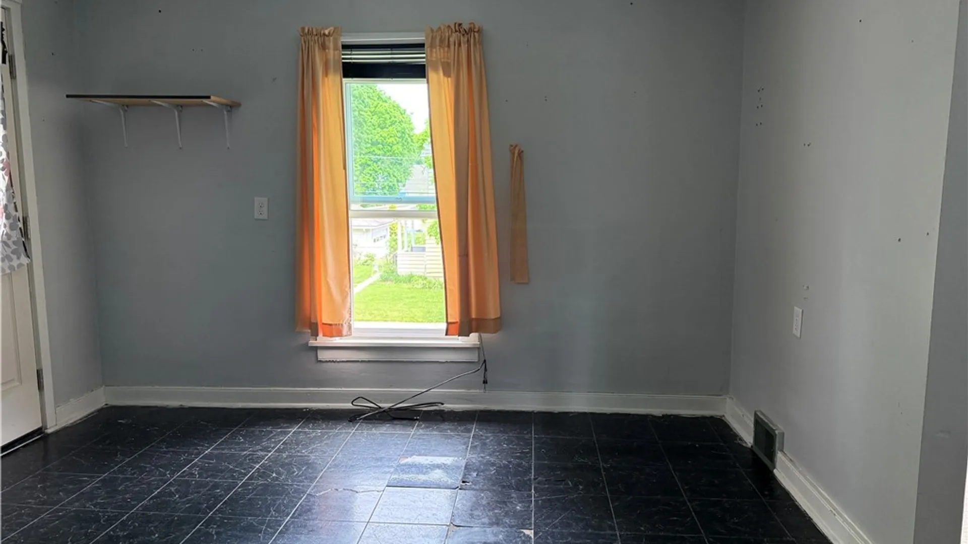 Property at 17 Howard Avenue, Binghamton, NY 13904 14