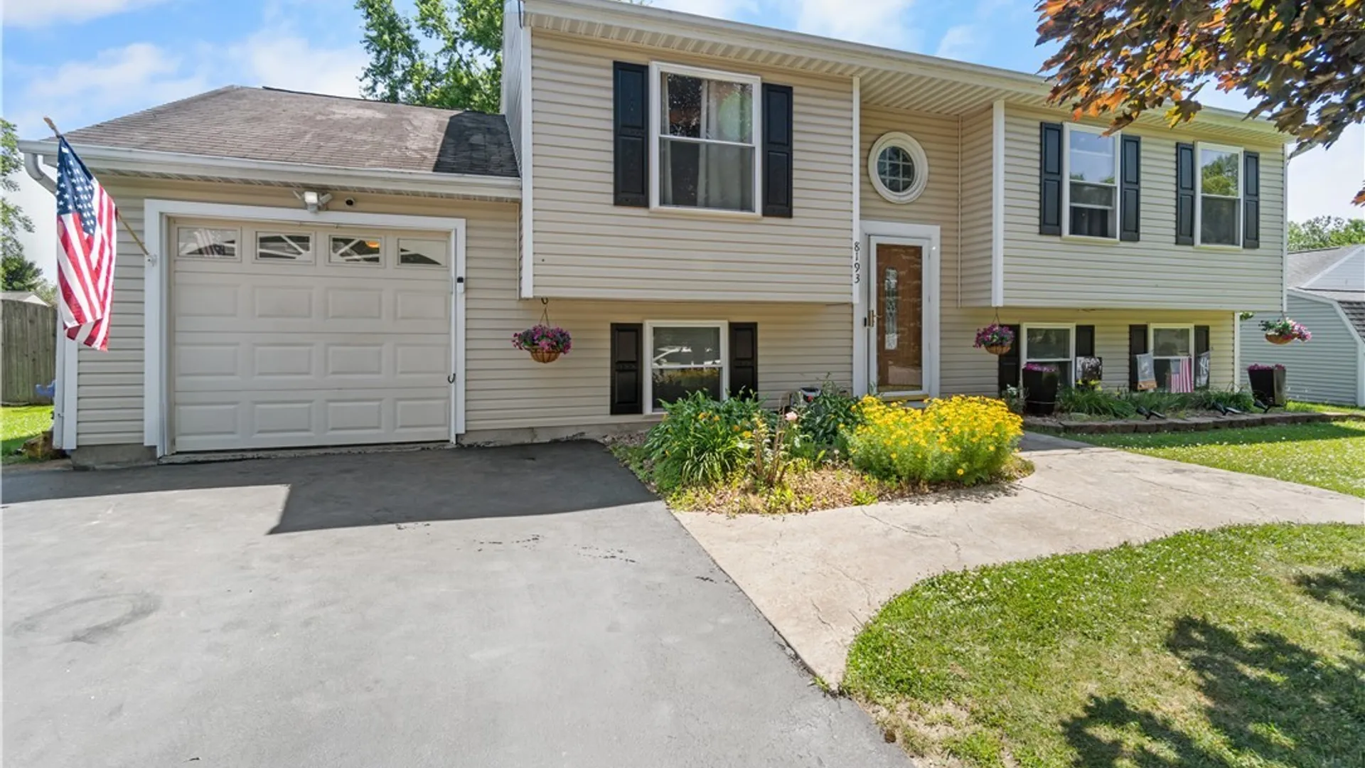 Property at 8193 Rizzo Drive, Clay, NY 13041 4