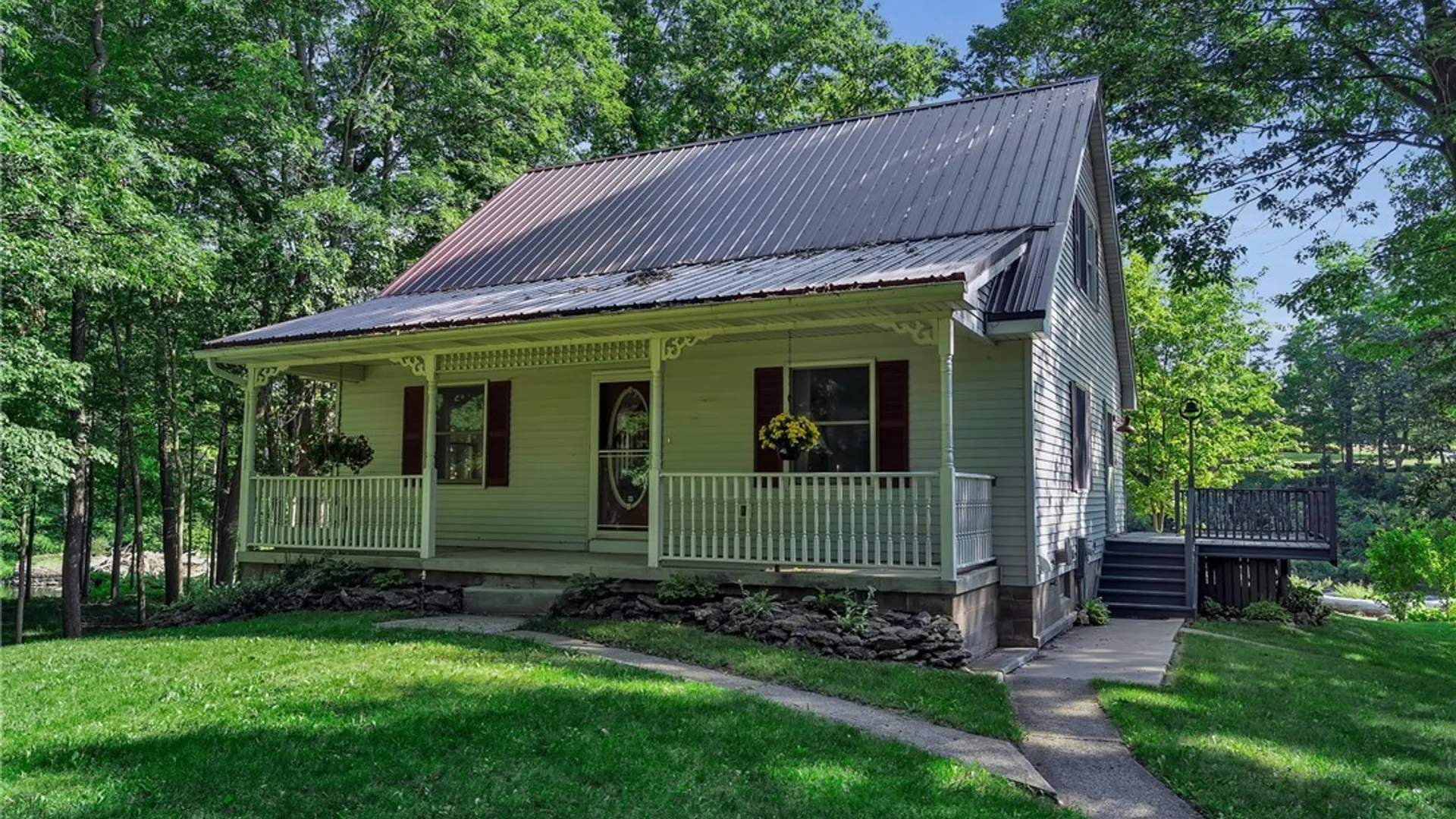 Property at 1333 Little Falls Road, Pembroke, NY 14036 3