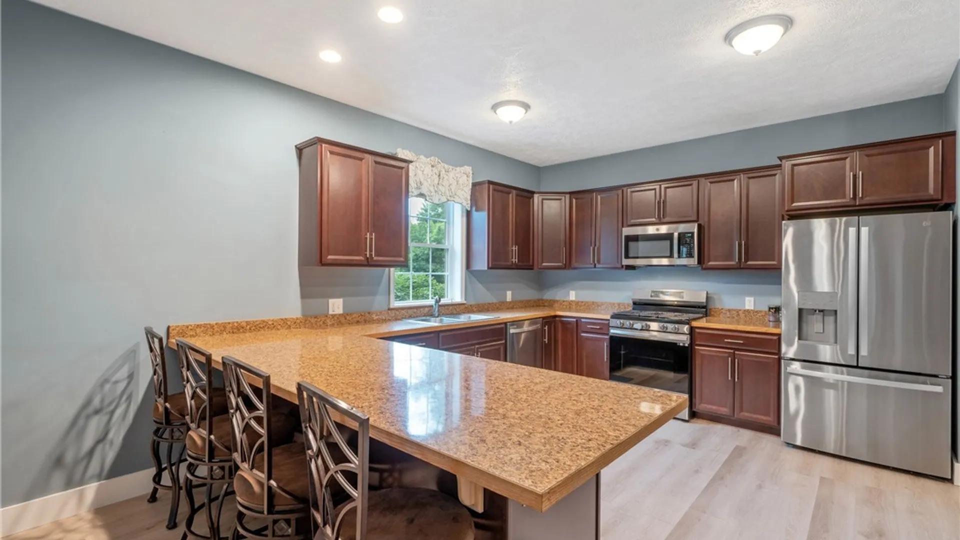 Property at 9 Oak Drive, Schroeppel, NY 13132 10