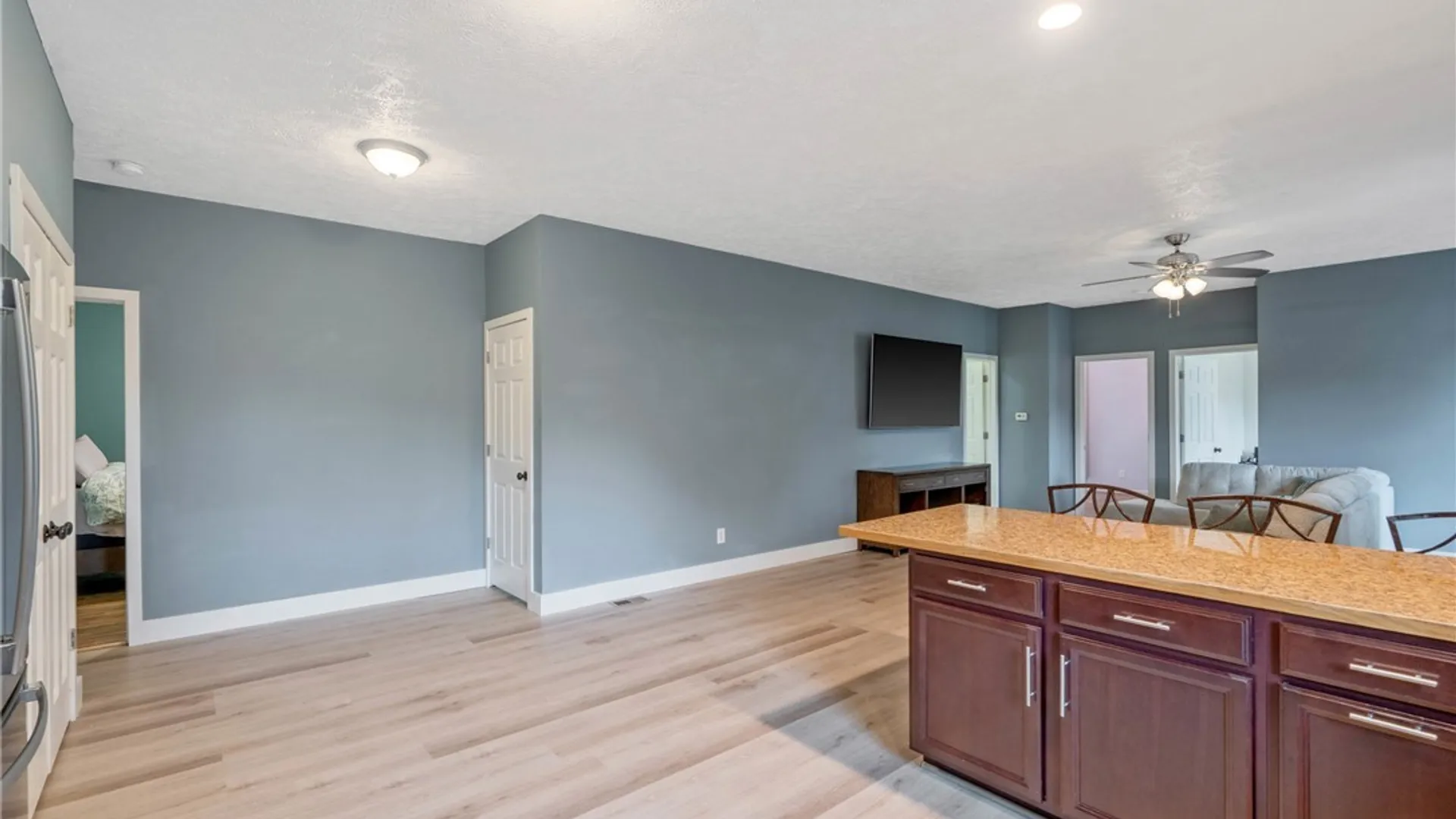 Property at 9 Oak Drive, Schroeppel, NY 13132 14