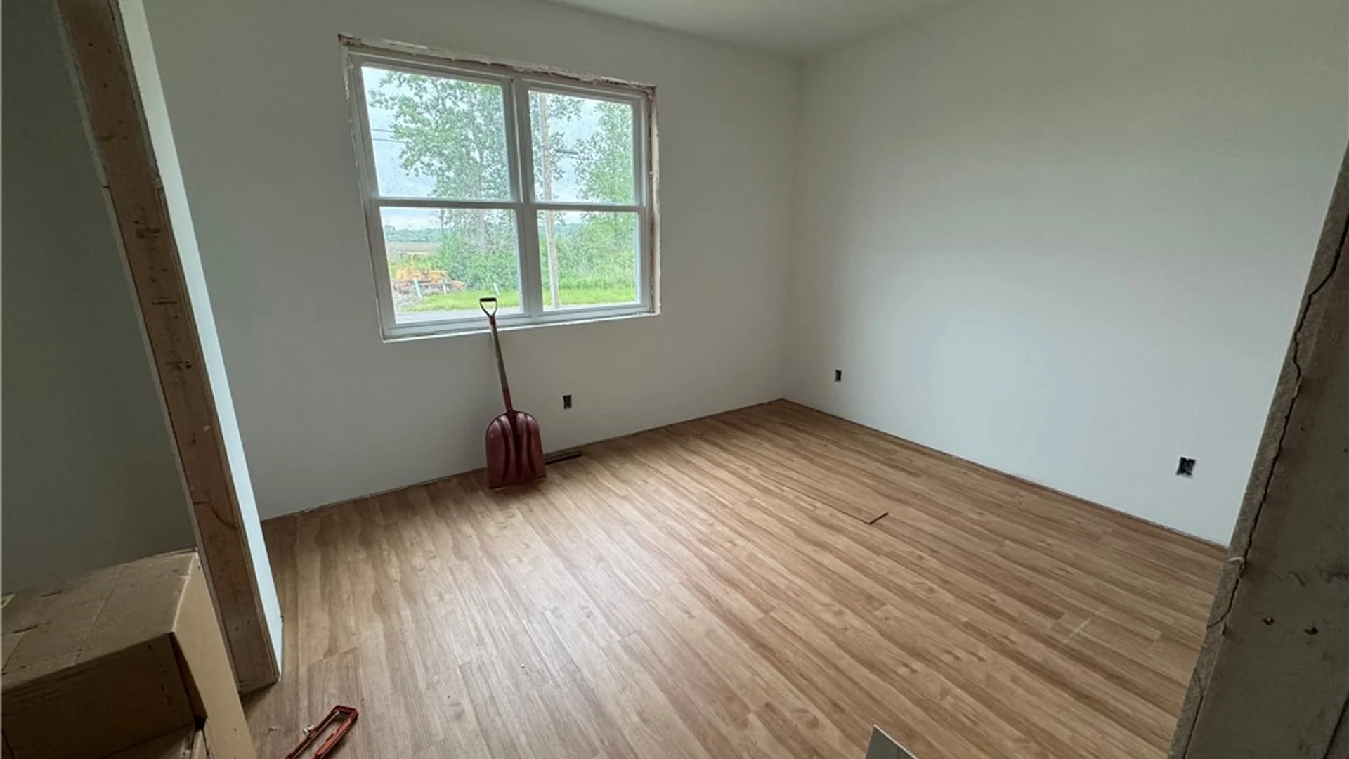 Property at 54 Fieldcrest Drive, Pembroke, NY 14036 4