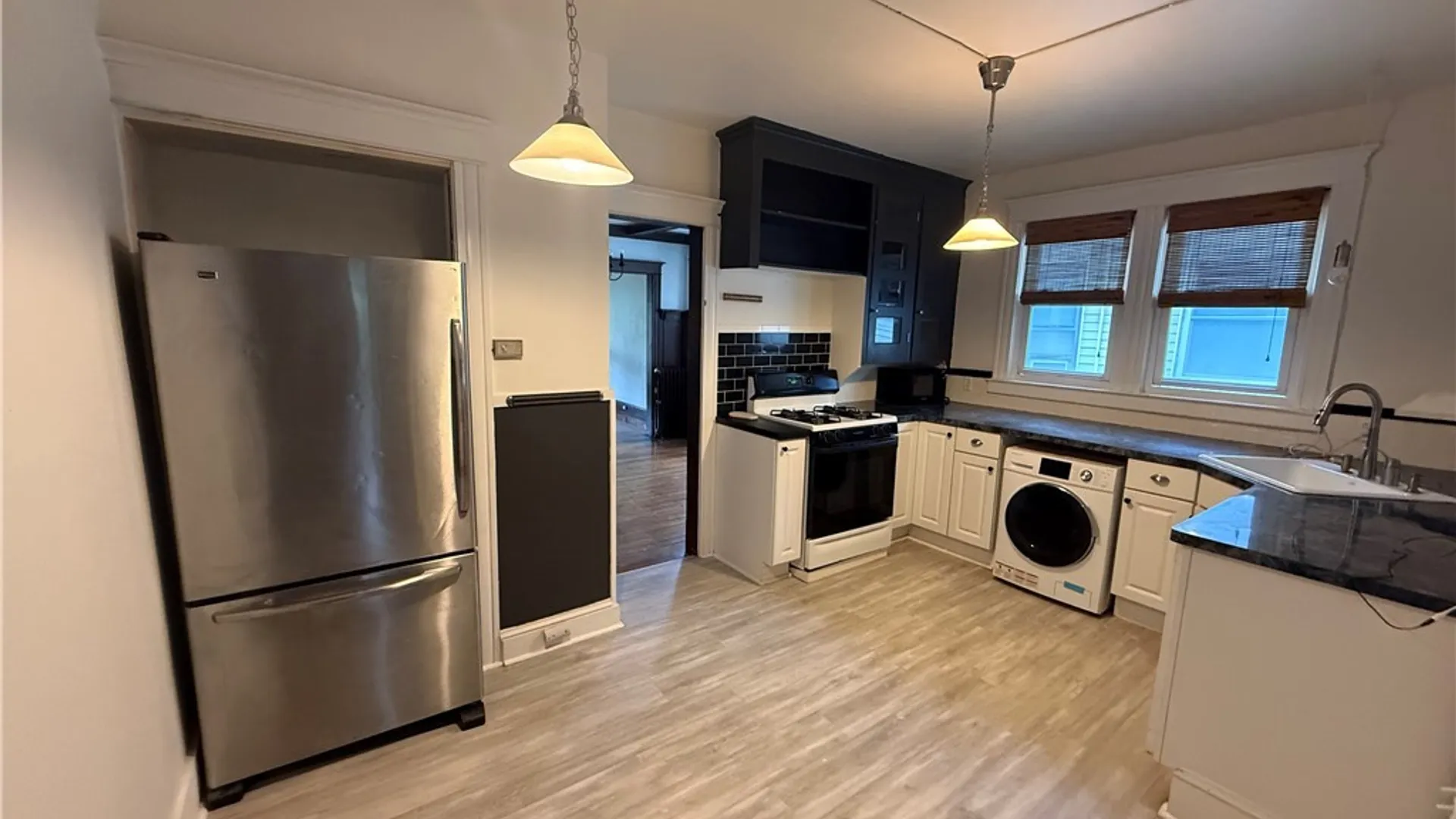 Property at 37 Inwood Place, Buffalo, NY 14209 11