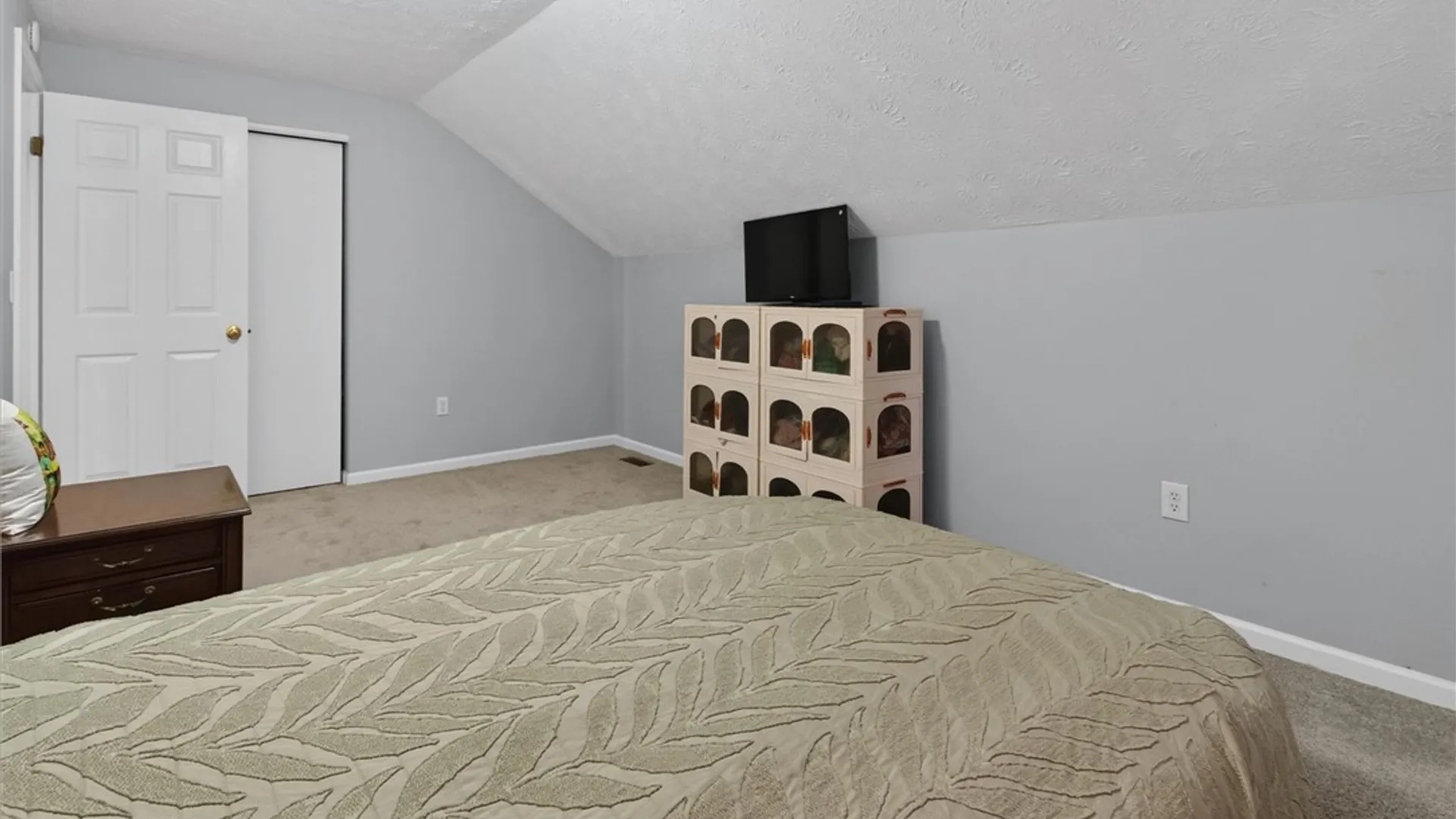 Property at 29 Jade Drive, Greece, NY 14626 35