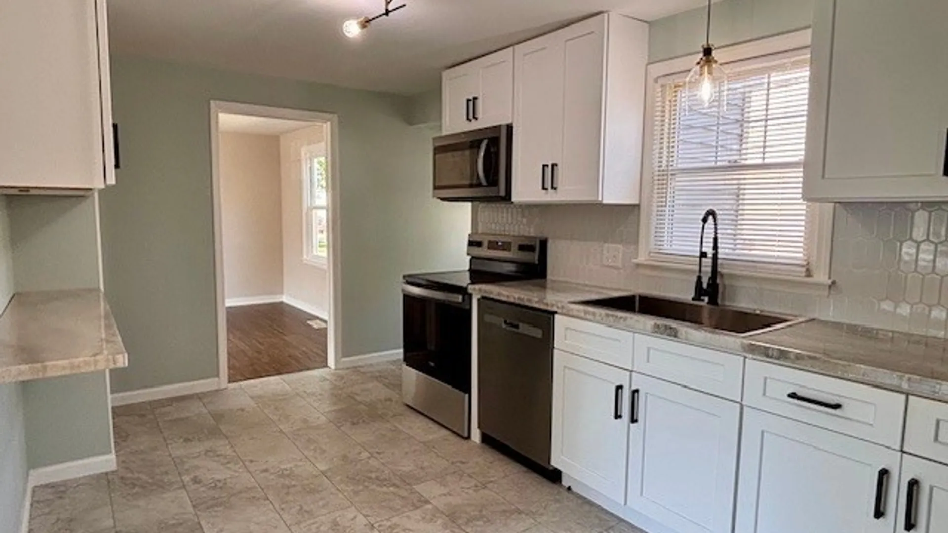 Property at 47 Brookville Drive, Tonawanda, NY 14150 8