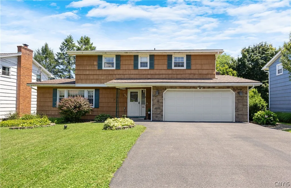 Property at 232 Marsh Drive, DeWitt, NY 13214