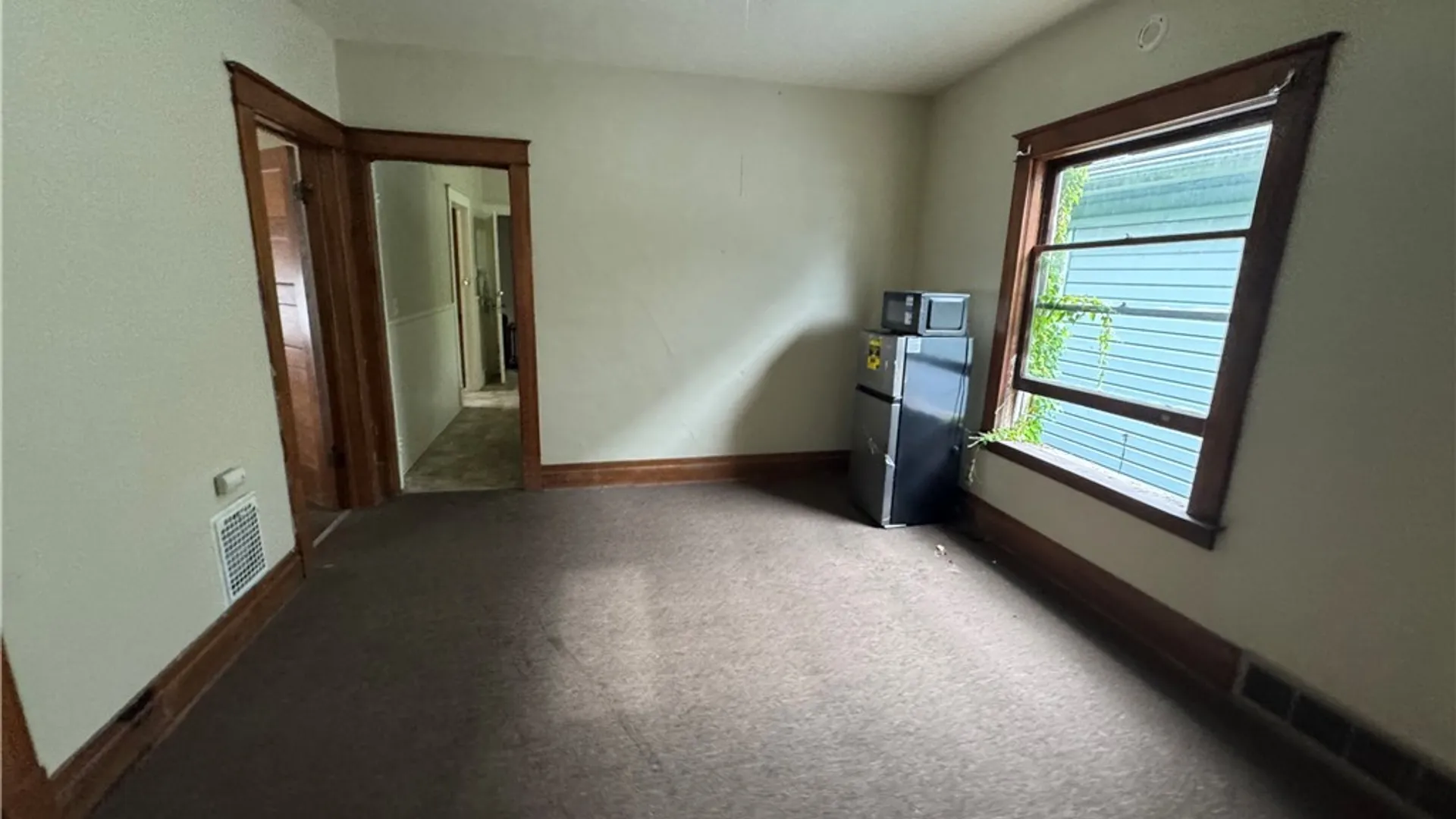 Property at 715 Augustus Place, Niagara Falls, NY 14301 19