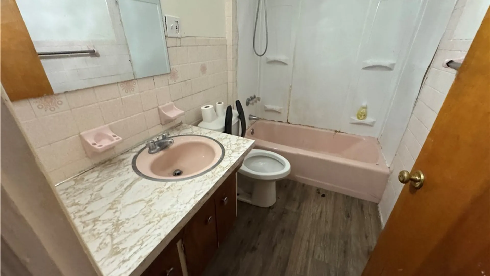 Property at 715 Augustus Place, Niagara Falls, NY 14301 11