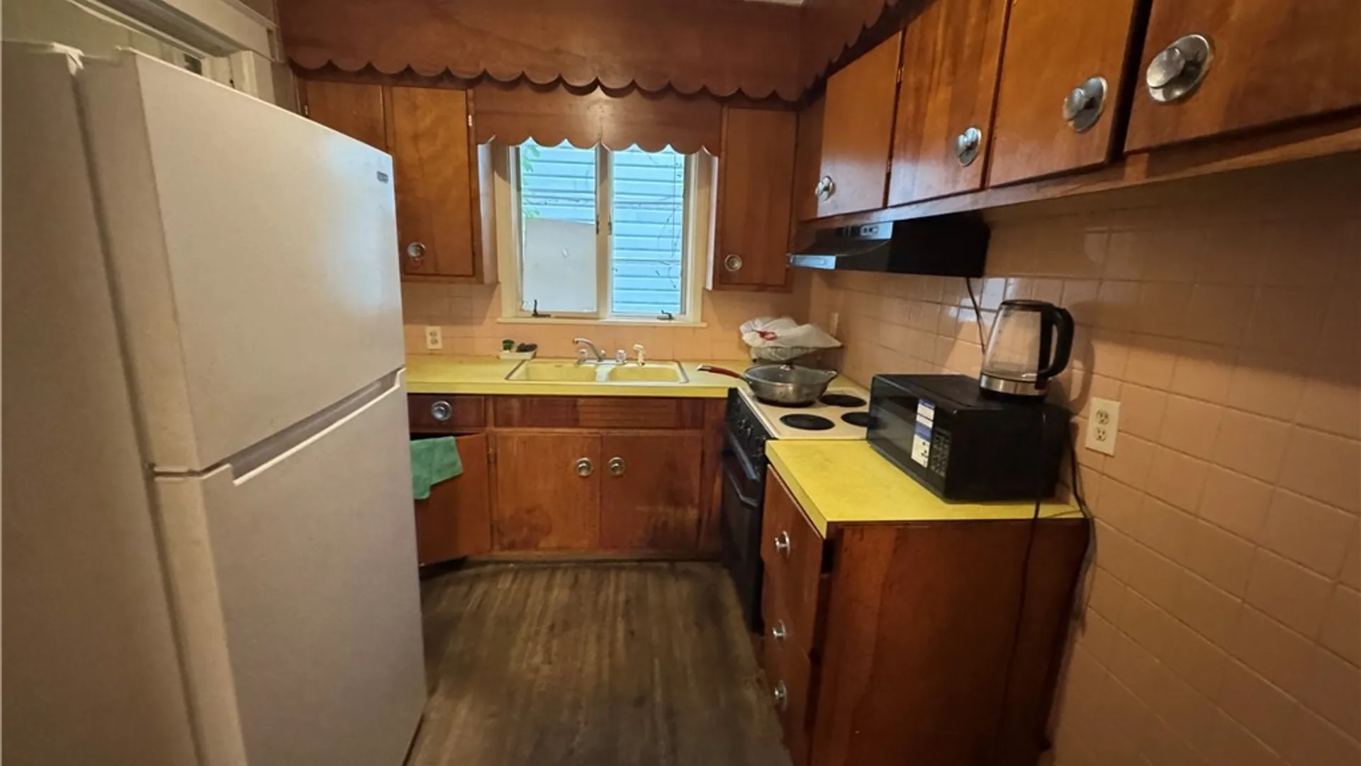 Property at 715 Augustus Place, Niagara Falls, NY 14301 13