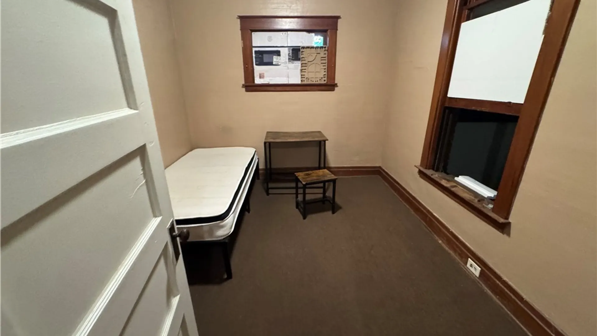 Property at 715 Augustus Place, Niagara Falls, NY 14301 14