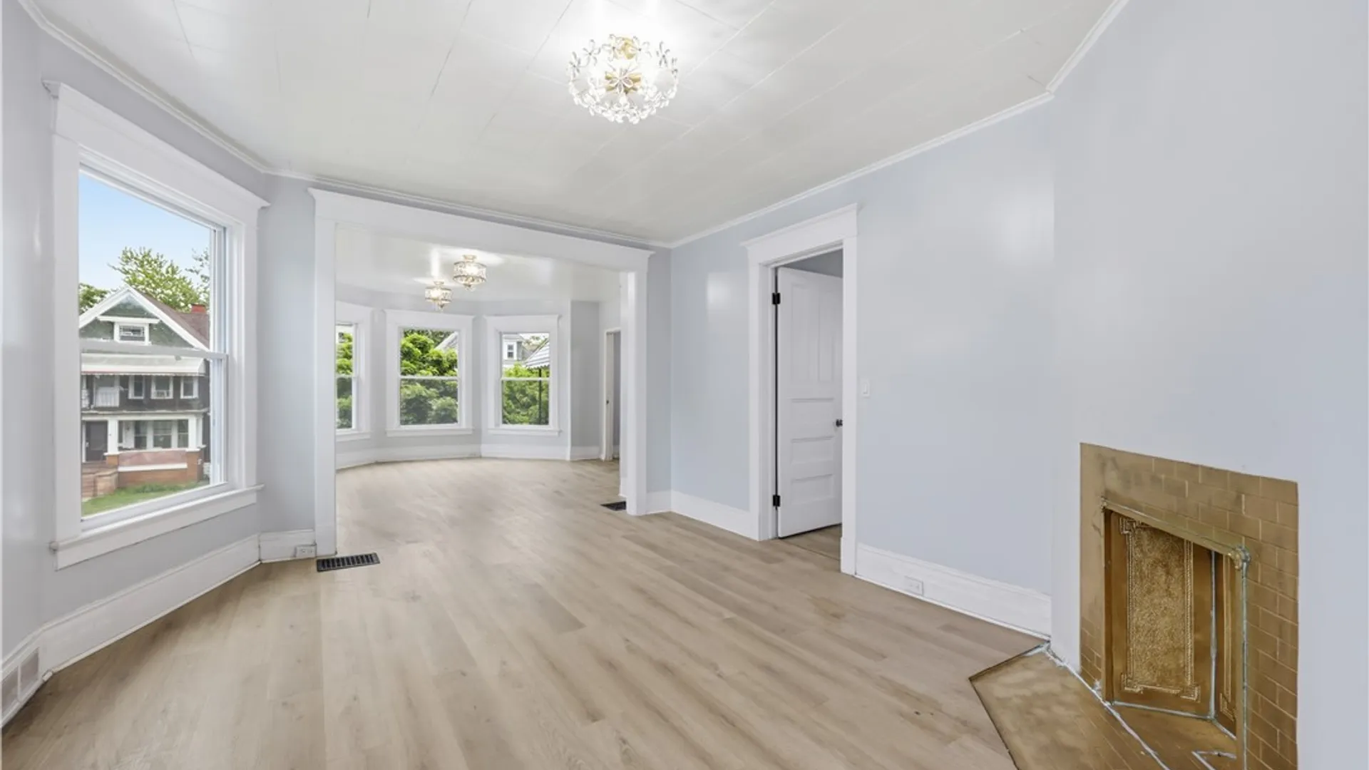 Property at 46 Woodlawn Avenue, Buffalo, NY 14209 25