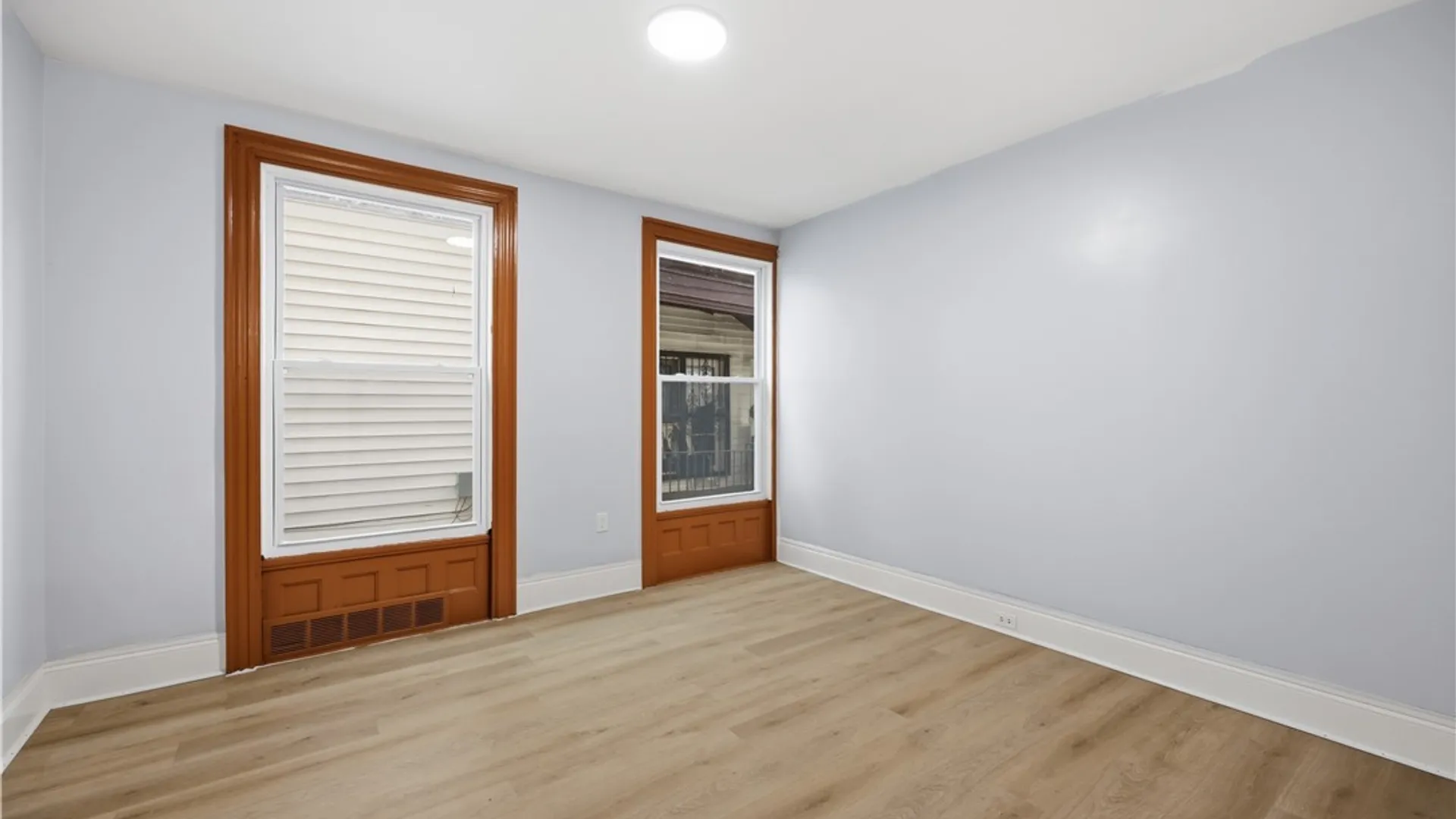 Property at 46 Woodlawn Avenue, Buffalo, NY 14209 9