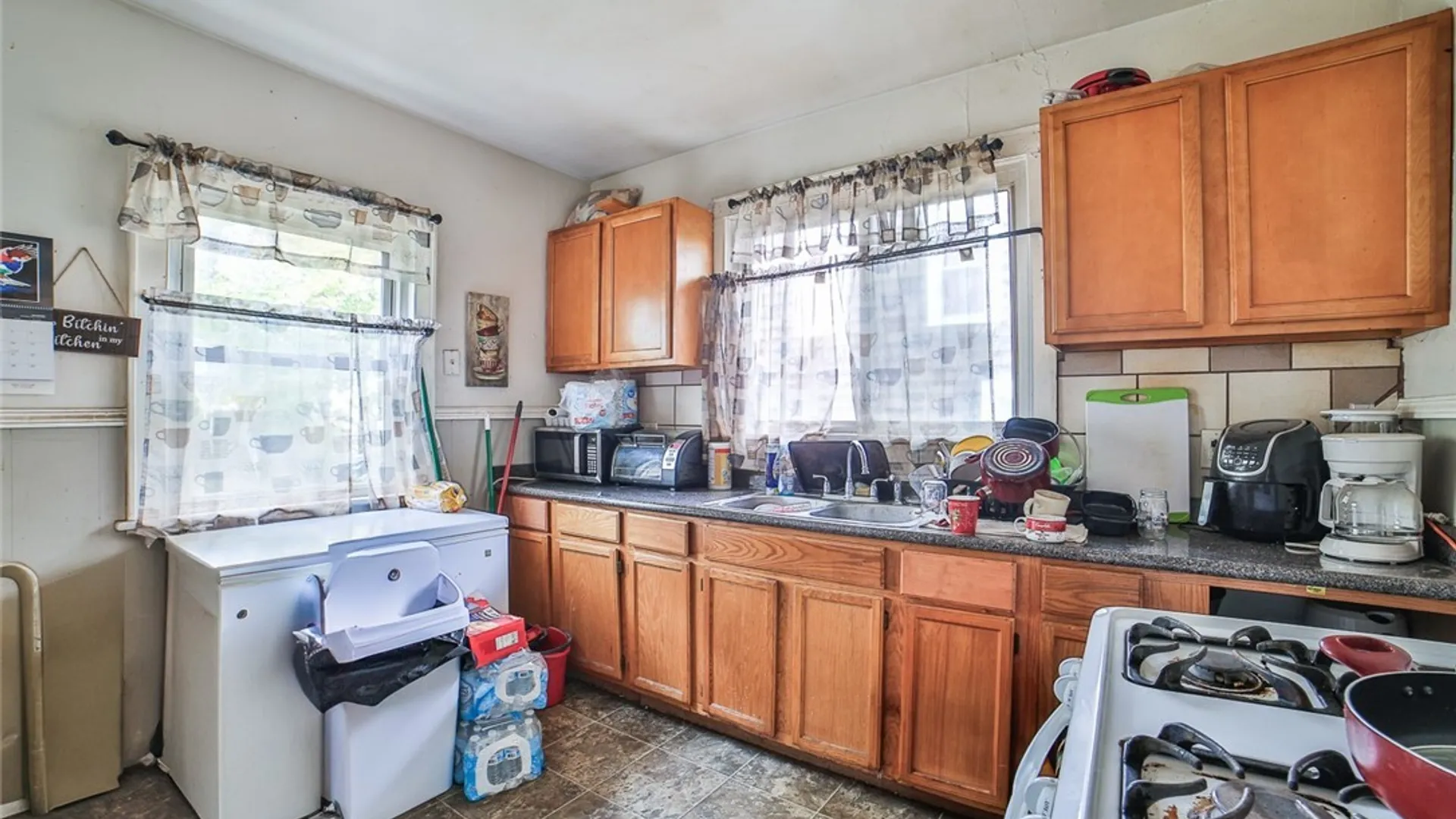 Property at 189 Genesee Street, Lockport City, NY 14094 32