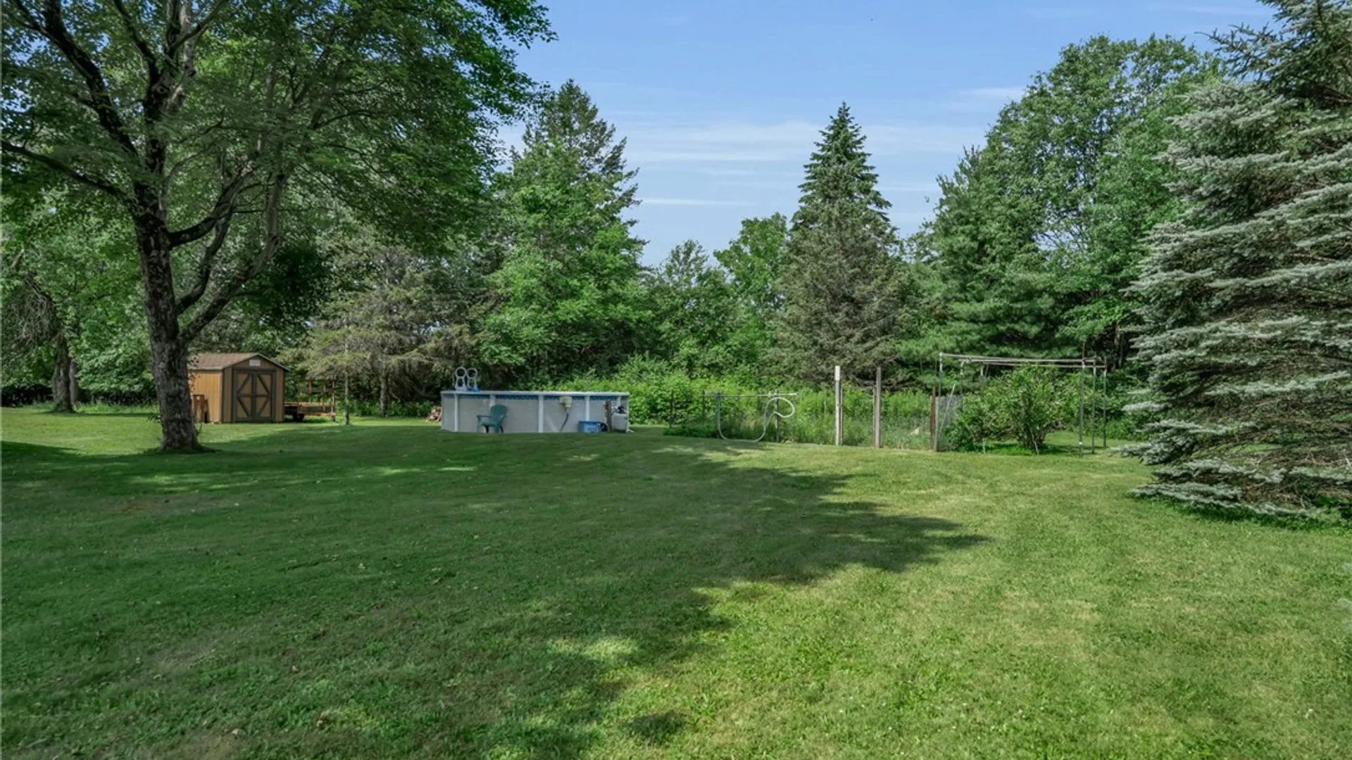 Property at 1320 Girdle Road, Elma, NY 14059 45