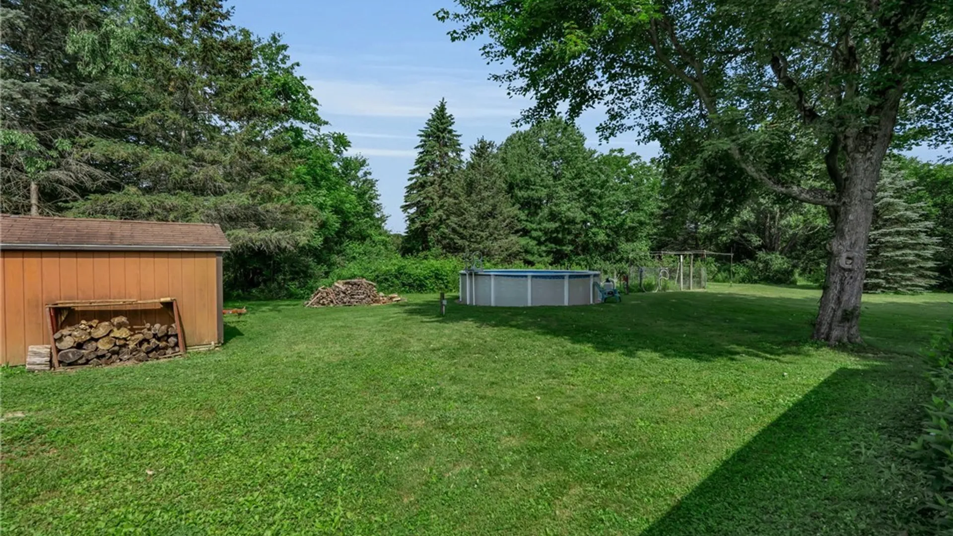 Property at 1320 Girdle Road, Elma, NY 14059 44