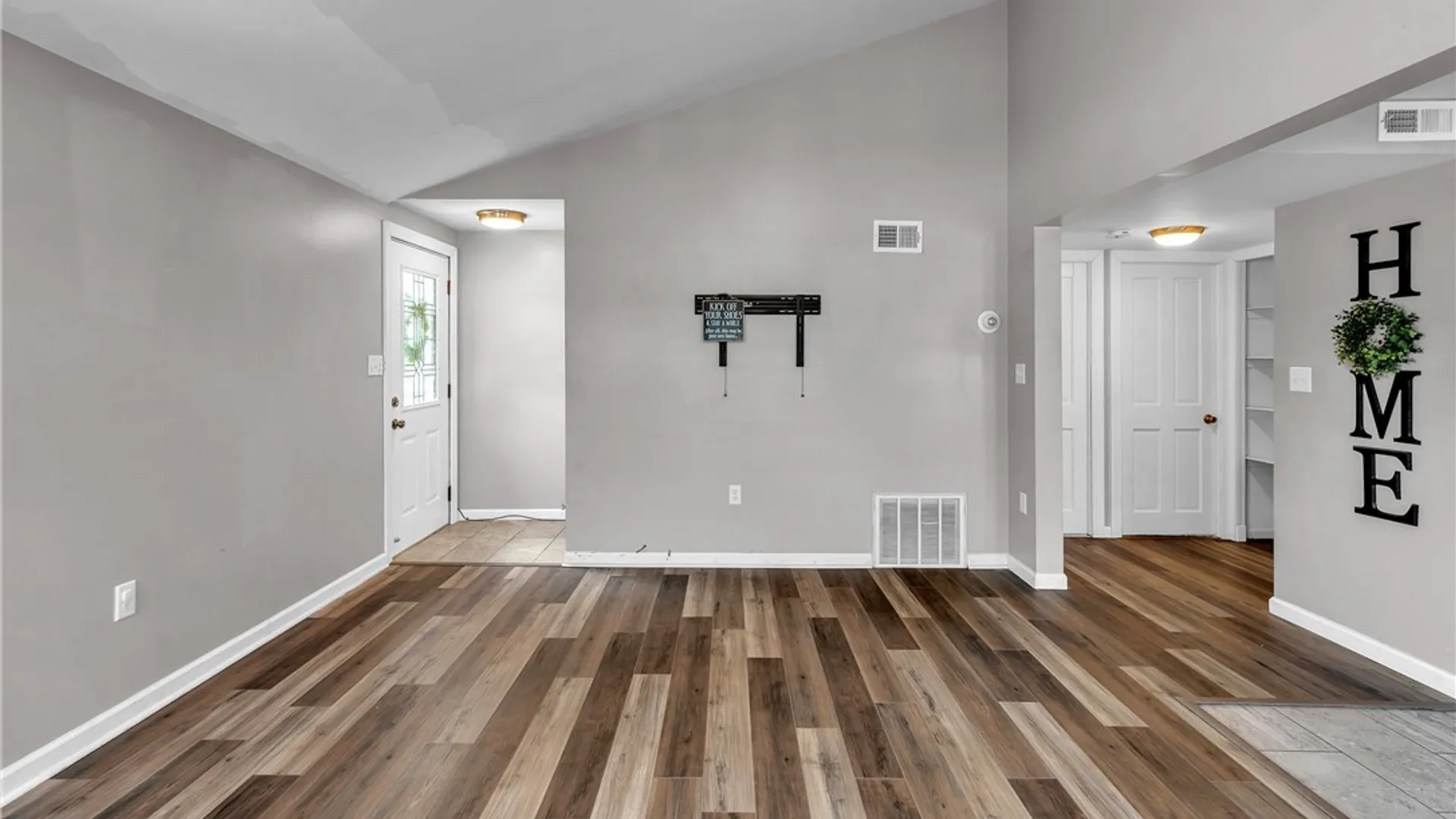 Property at 624 Montrose Avenue, Tonawanda, NY 14223 11