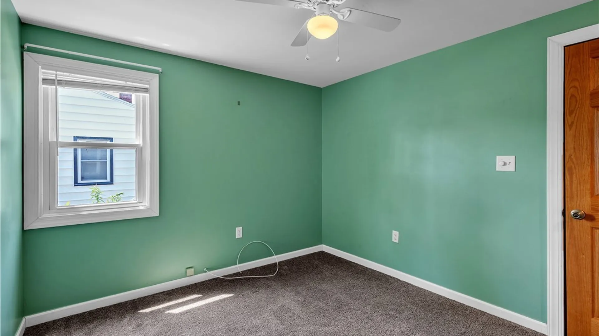 Property at 624 Montrose Avenue, Tonawanda, NY 14223 24